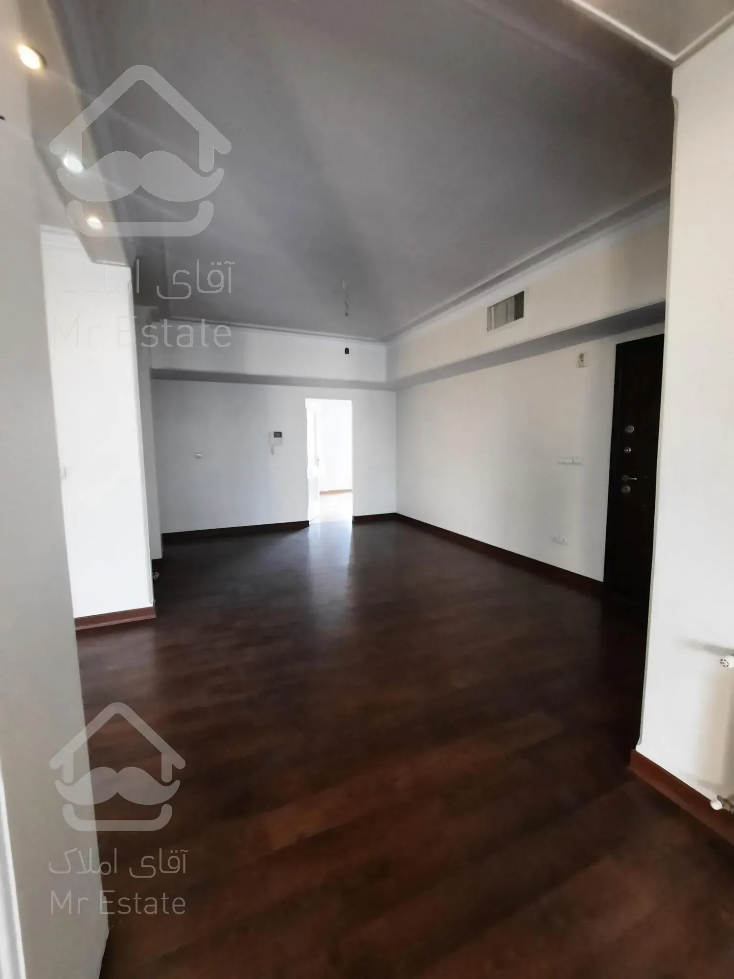 سهروردی شمالی*تک واحدی*185متر*دو پارکینگ*نورونقشه