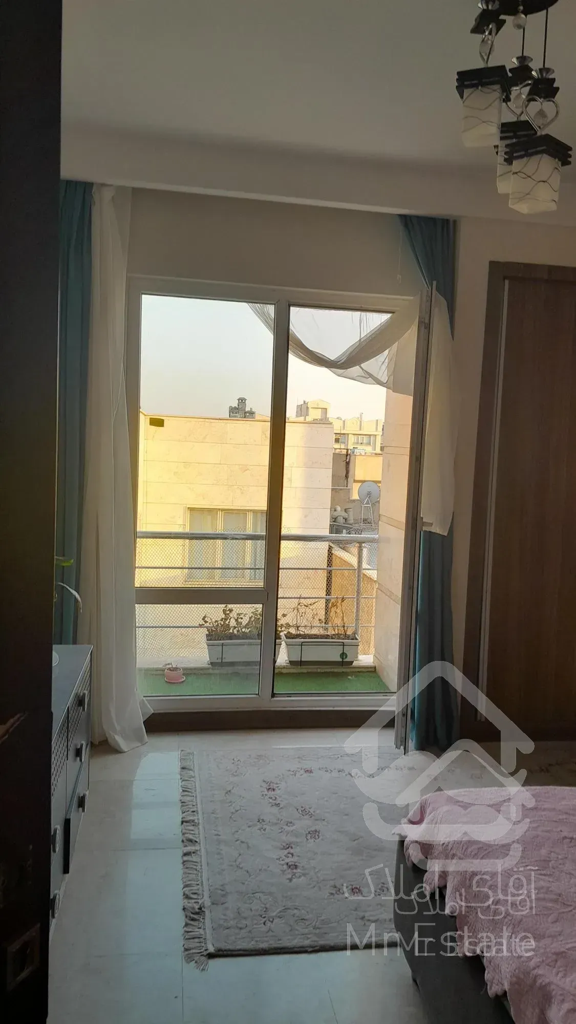 ۱۲۰ متر . موقعیت اداری