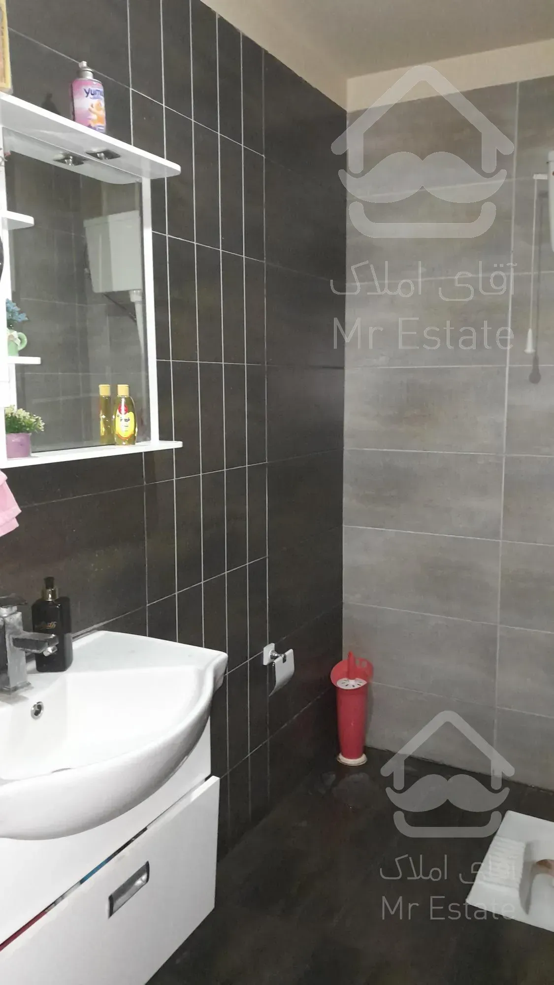 ۱۲۰ متر . موقعیت اداری