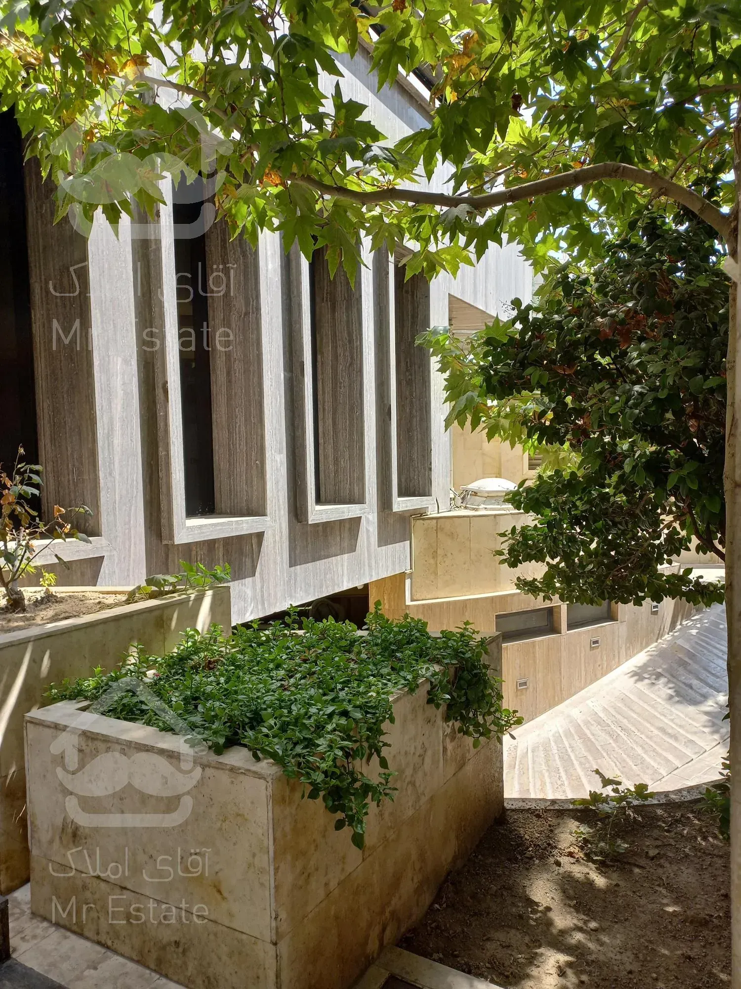 بر کامرانیه۹۰متر موقعیت اداری