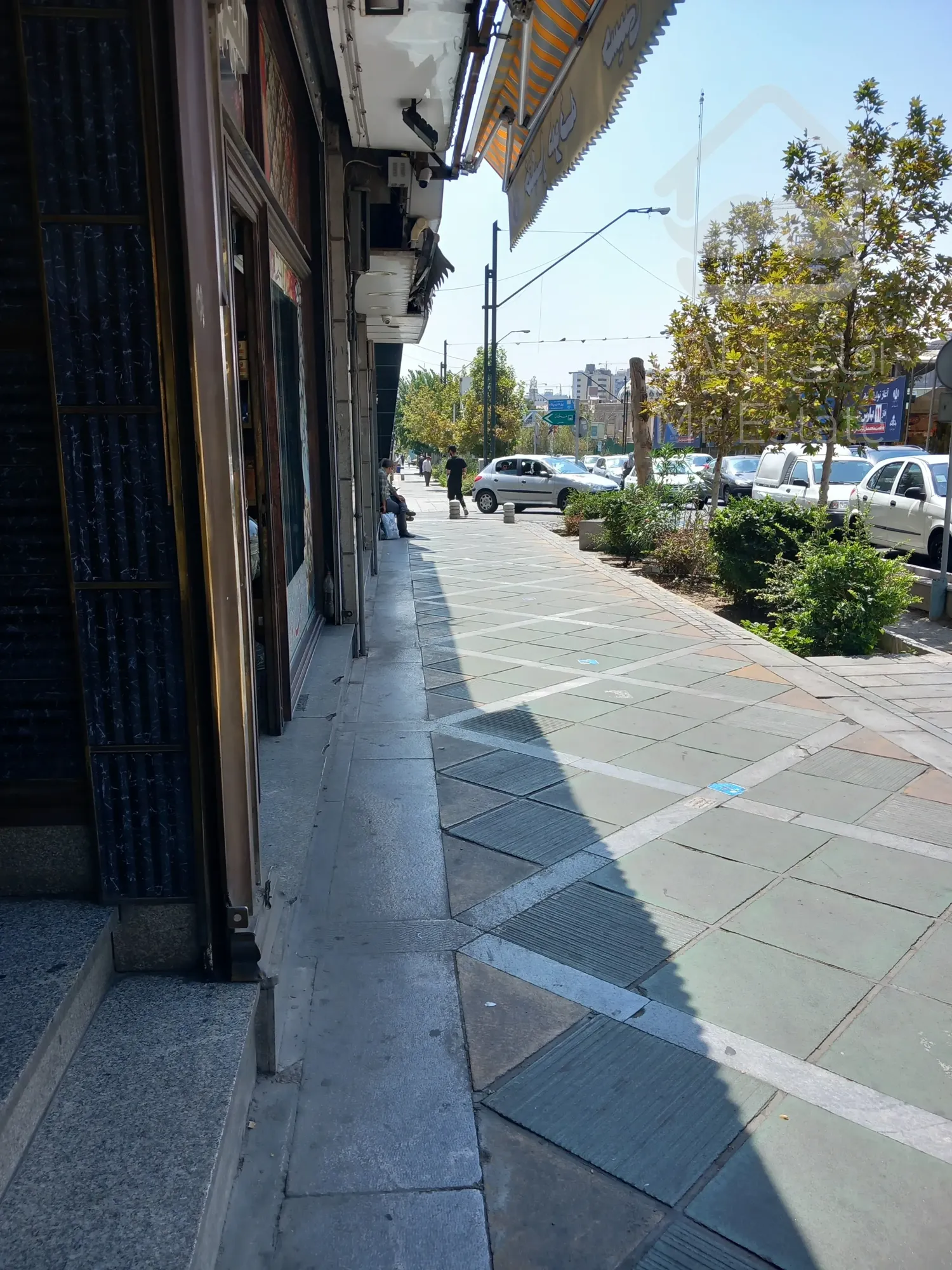 200 متر مغازه بهترین لوکیشن دولت