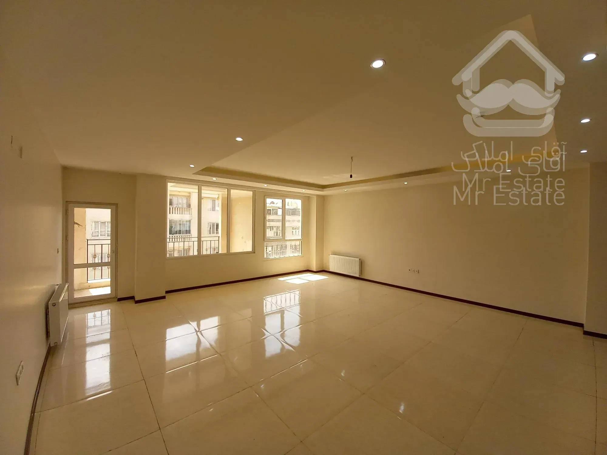 آپارتمان،۱۶۸متر،سه خوابه،گلشهر