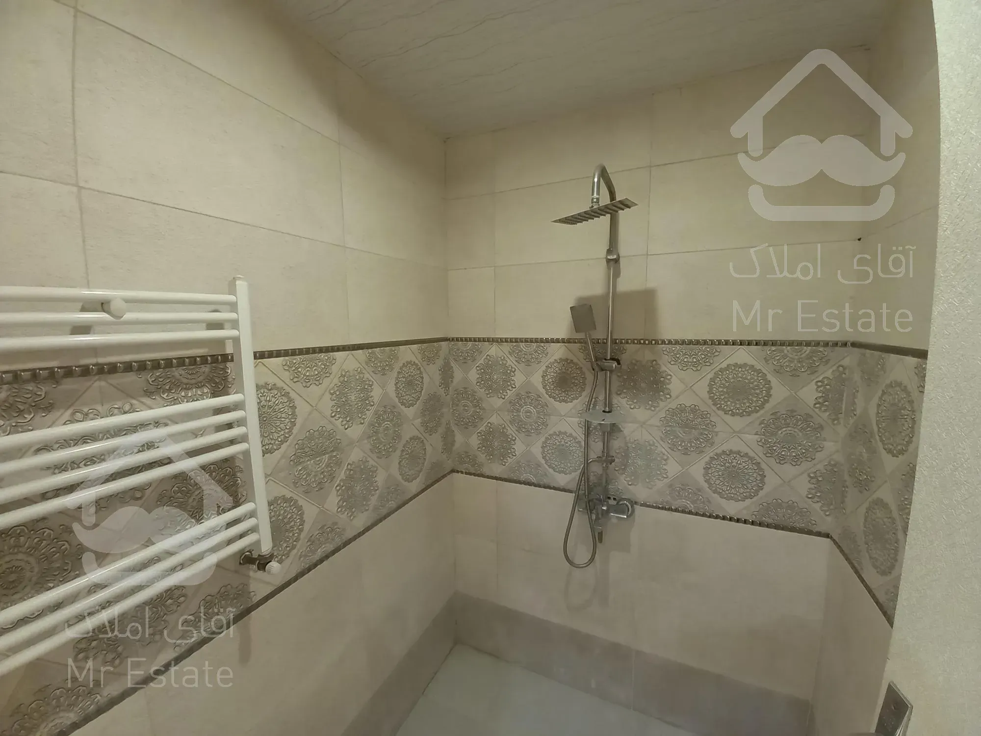 آپارتمان،۱۶۸متر،سه خوابه،گلشهر