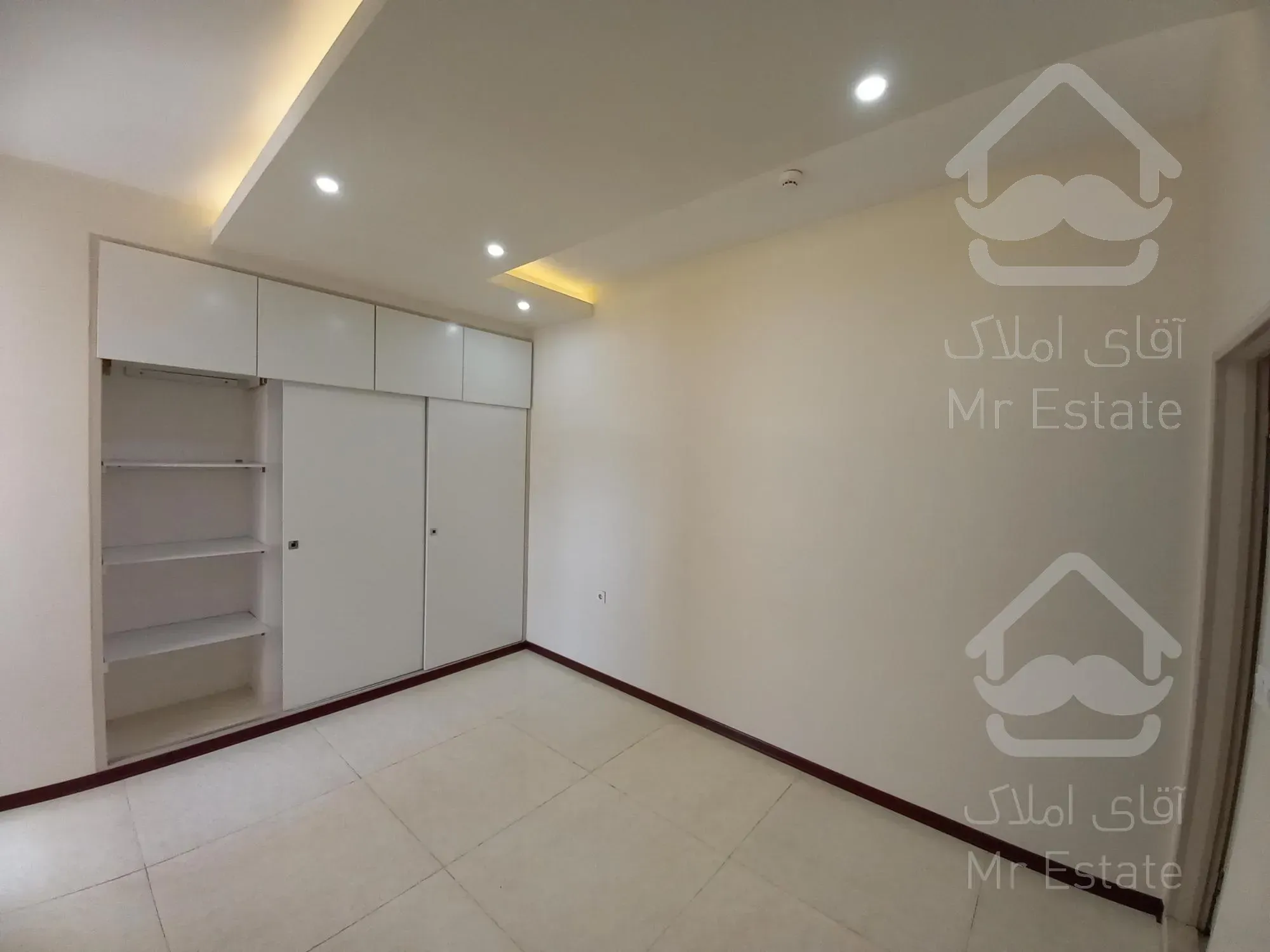 آپارتمان،۱۶۸متر،سه خوابه،گلشهر