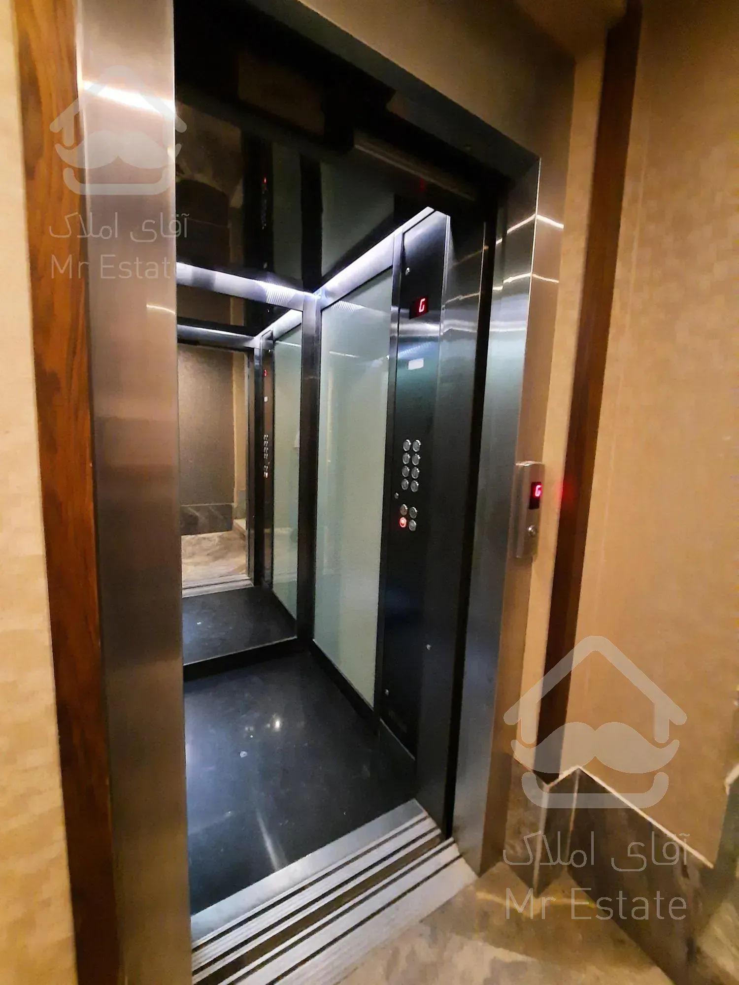 ۱۲۰مترنیلوفر،تاپ لوکیشن،۲خواب،غرق نور،شیک پاسیو