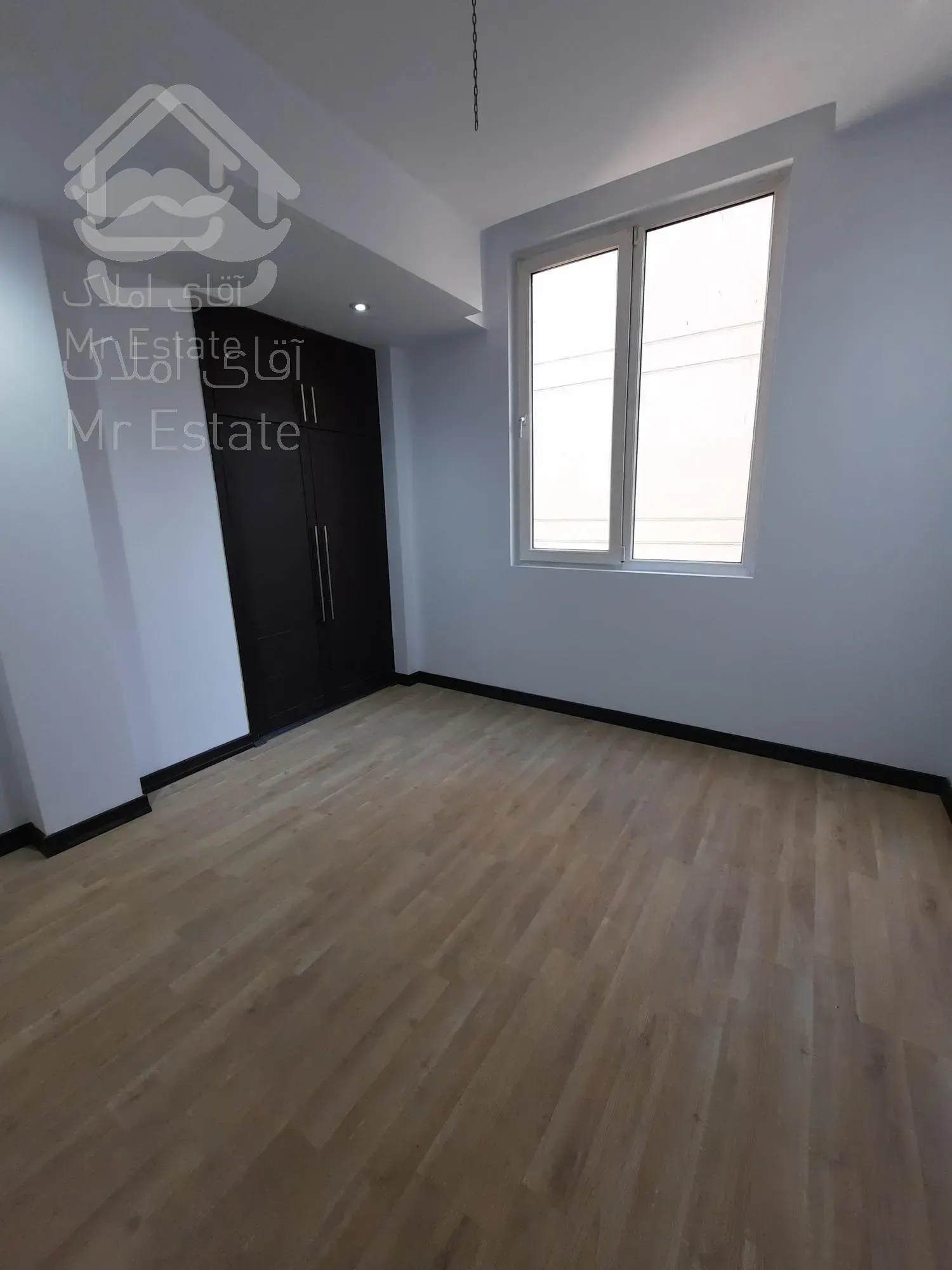 ۱۲۰مترنیلوفر،تاپ لوکیشن،۲خواب،غرق نور،شیک پاسیو