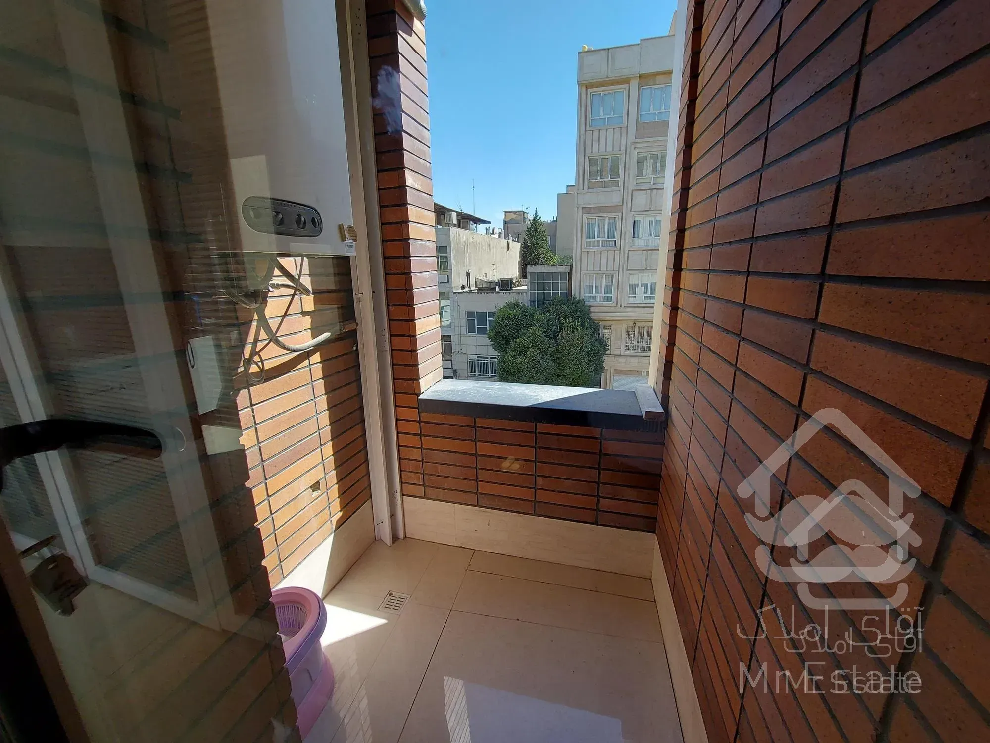 فروش موقعیت اداری ۷۶متر ۱اتاق قائم مقام