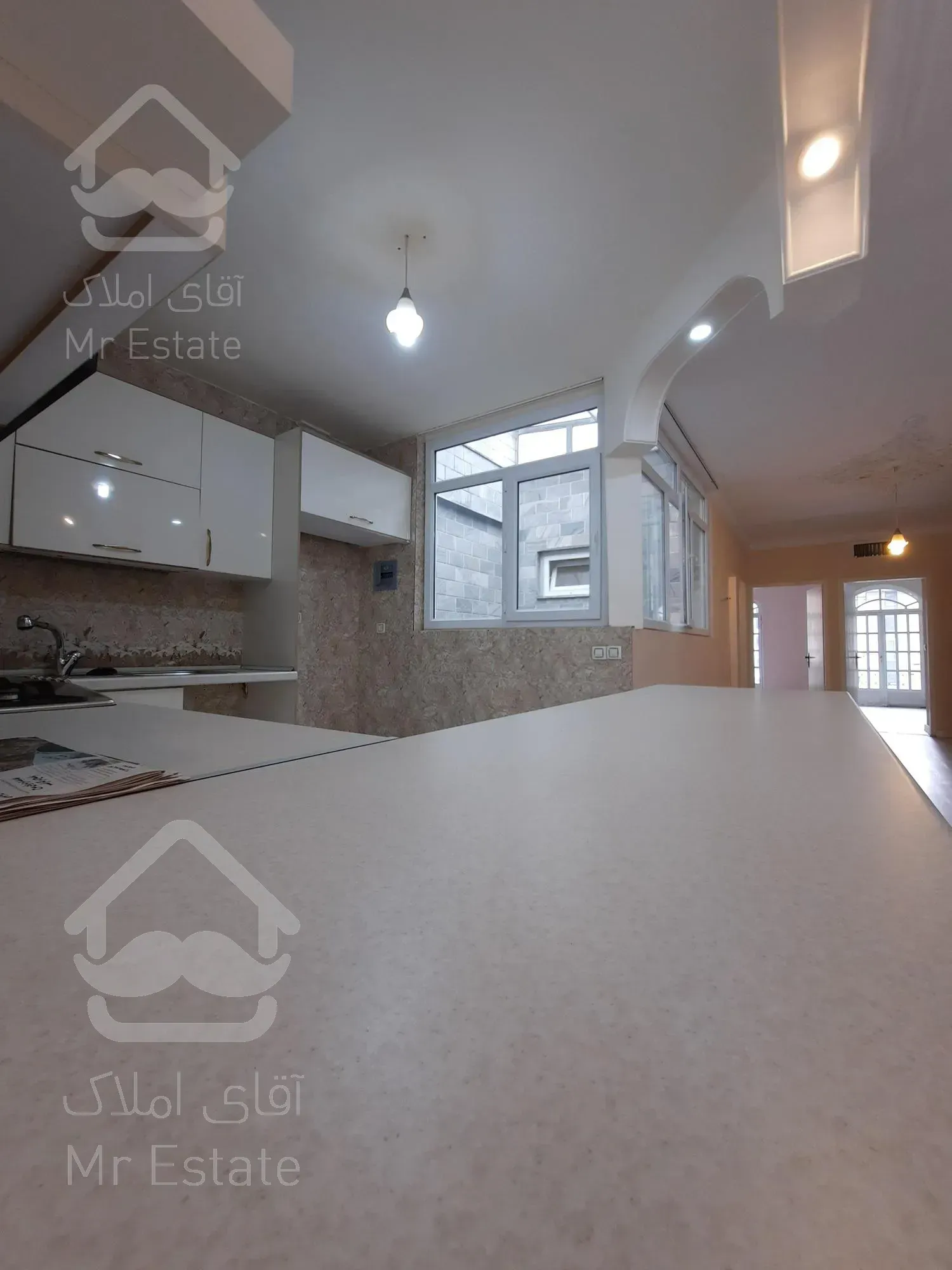 سهروردی شمالی ۱۳۰متر/دوخواب/فول‌ بازسازی/قیمت زیر منطقه