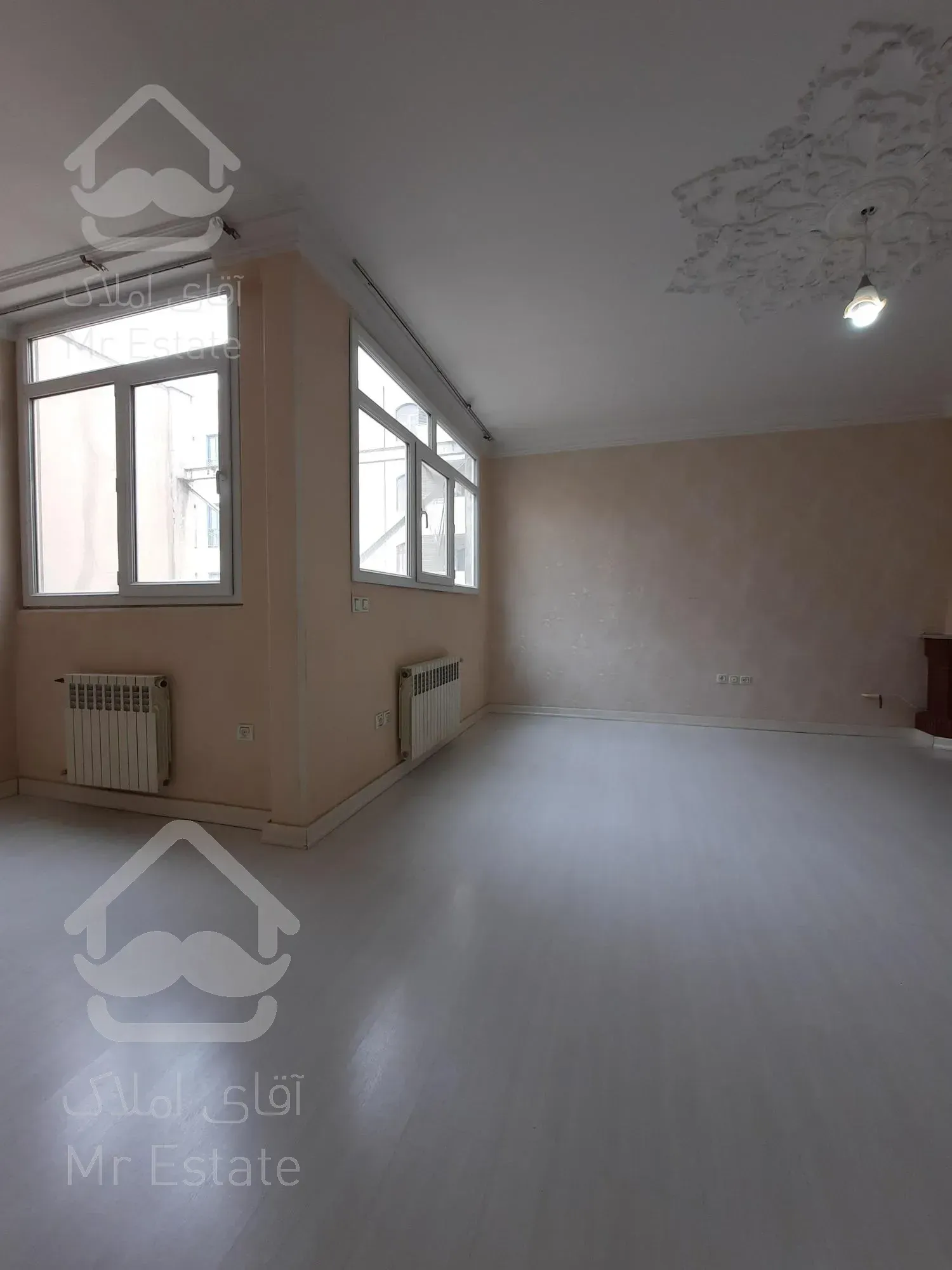 سهروردی شمالی ۱۳۰متر/دوخواب/فول‌ بازسازی/قیمت زیر منطقه