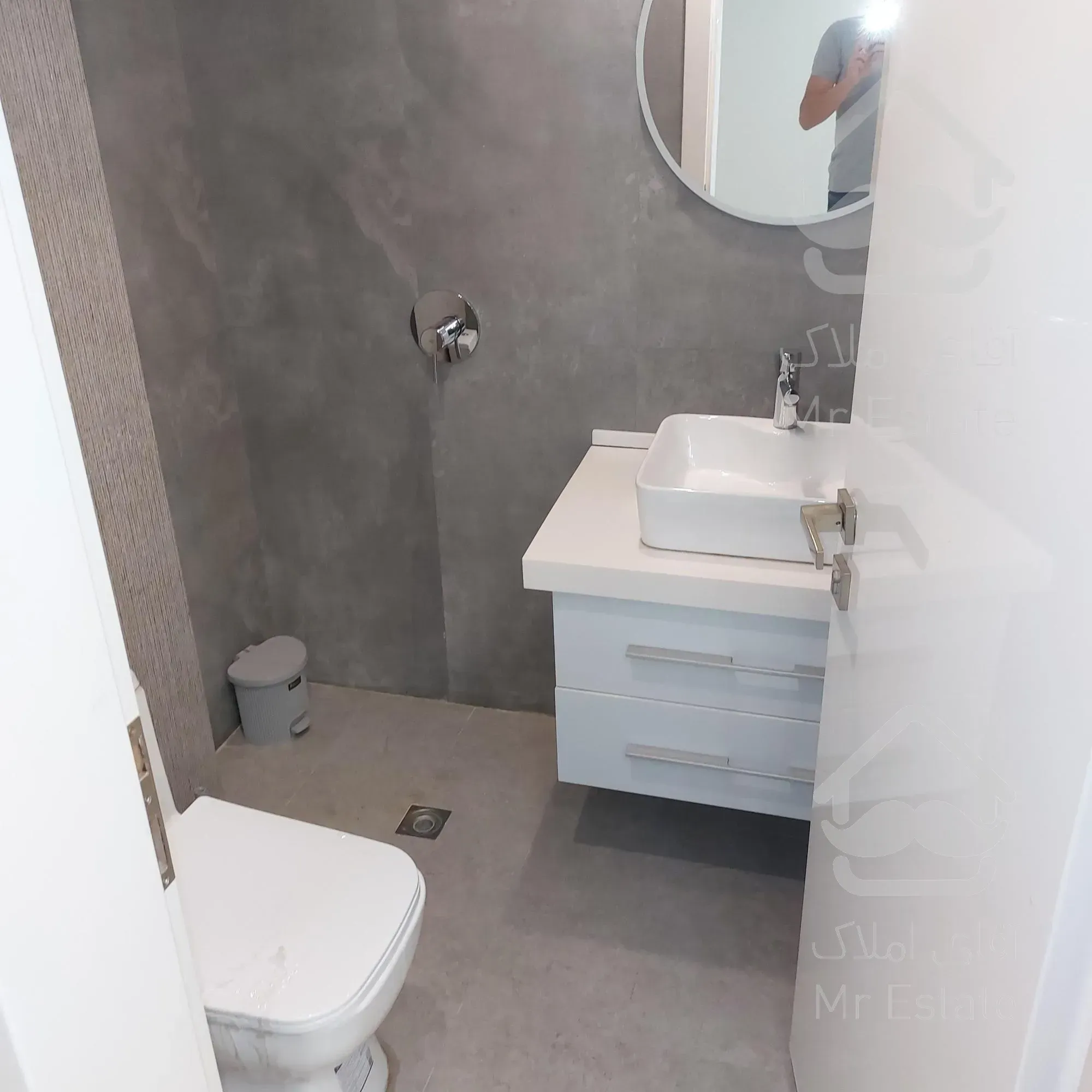 ۹۰ متر موقعیت اداری لوکس