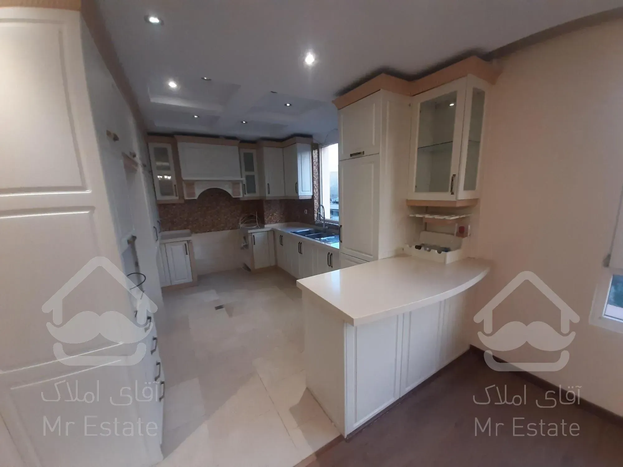 مرزداران(۱۳۵متر۳خواب ۴ساله)