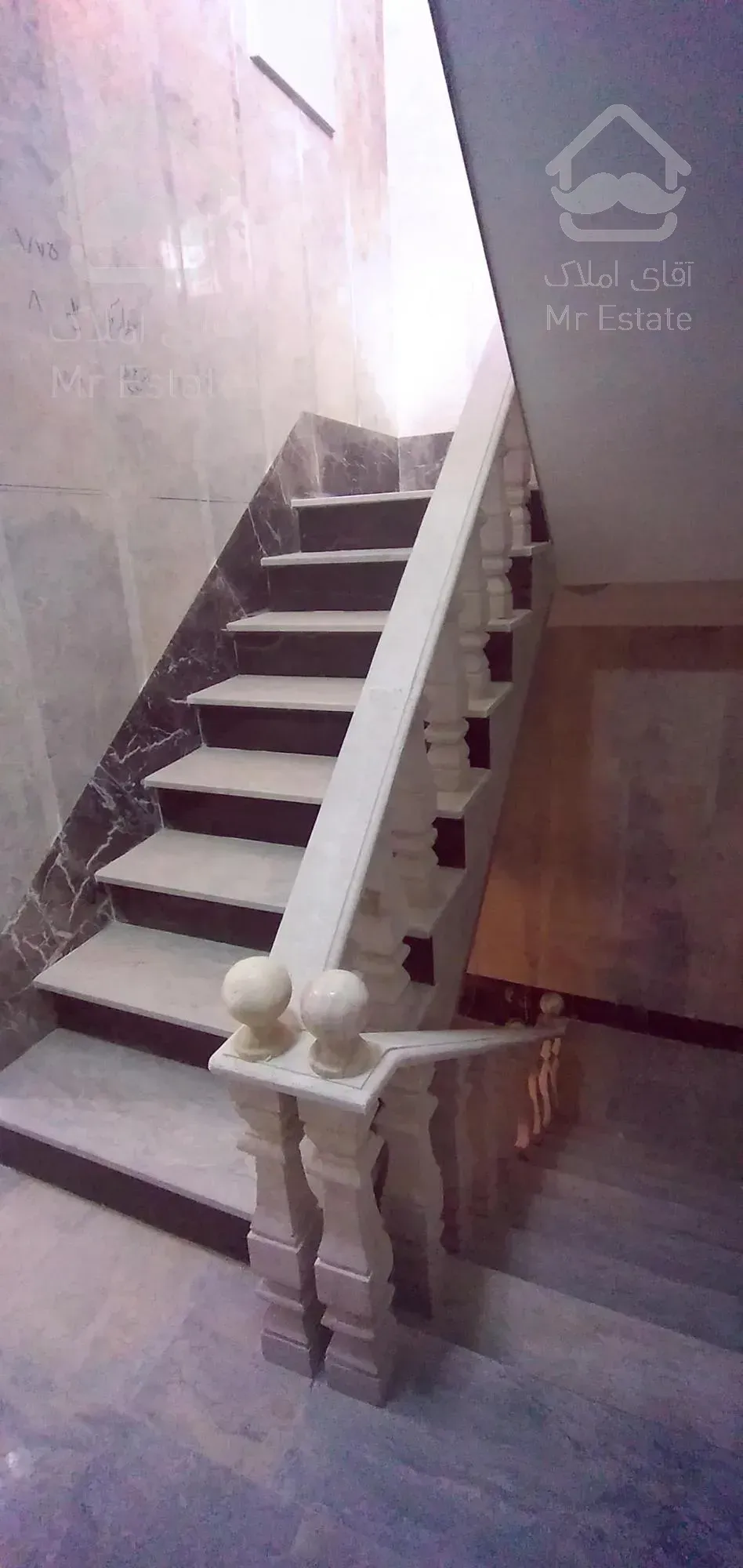 فروش آپارتمان ۱۴۰ متری ورامین کلید نخورده