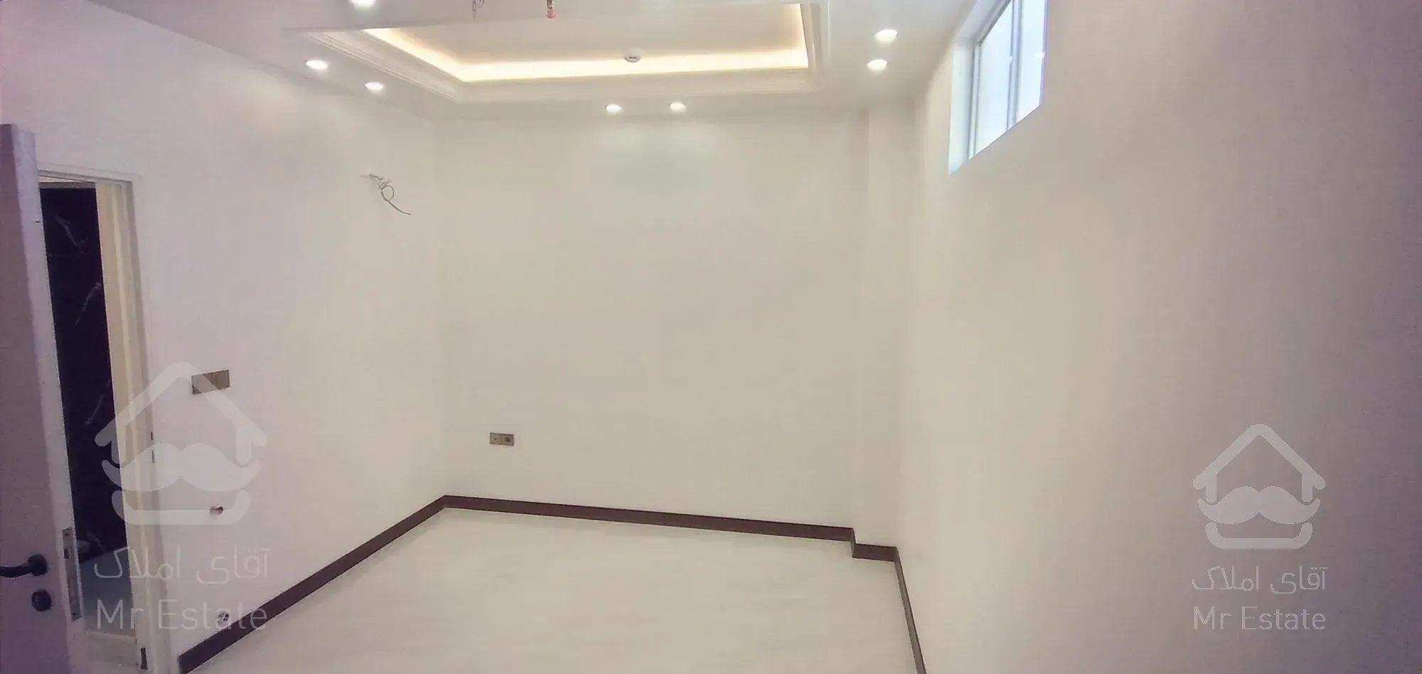 فروش آپارتمان ۱۴۰ متری ورامین کلید نخورده