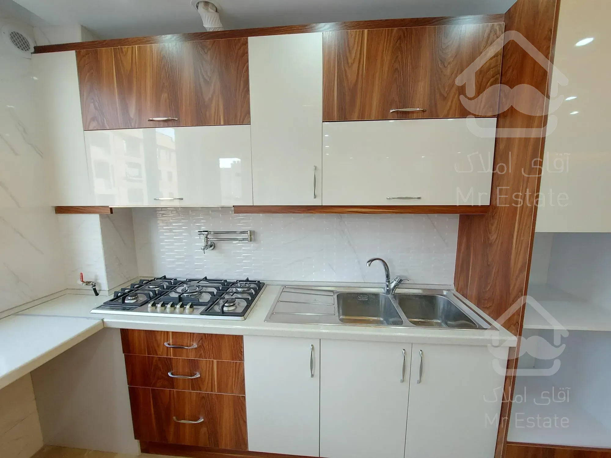 رهن مسکونی آپارتمان ۱۸۰متر ۳خواب نوساز قائم مقام سنایی