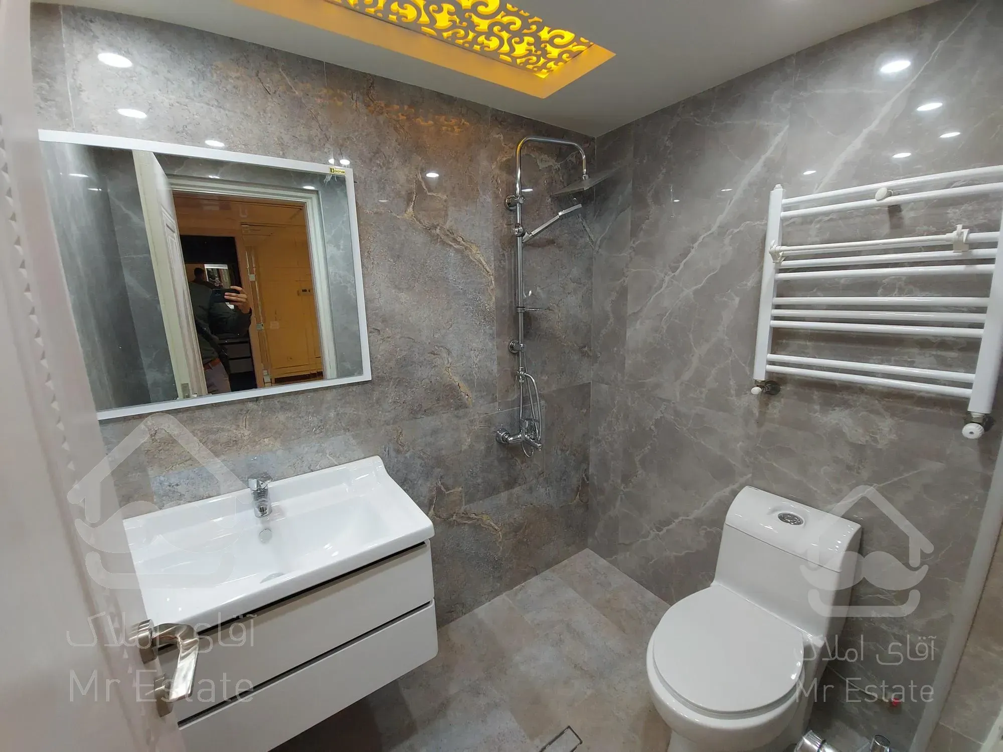 رهن آپارتمان مسکونی ۱۴۰متر۲خواب نوساز قائم مقا مسنایی