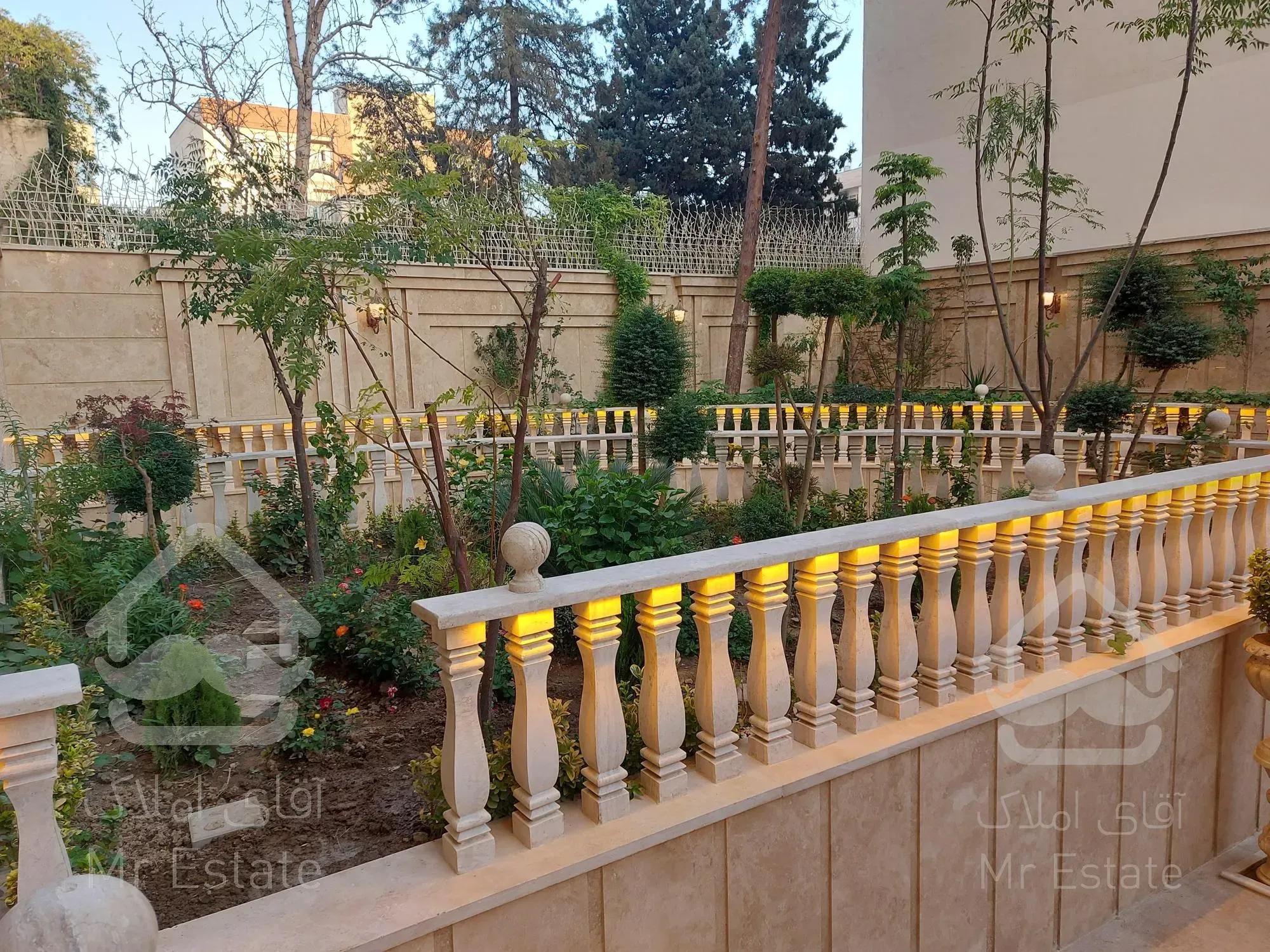 رهن آپارتمان مسکونی ۱۴۰متر۲خواب نوساز قائم مقا مسنایی