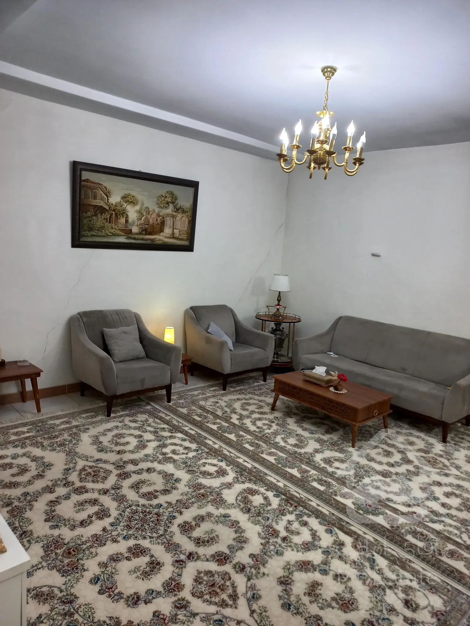 واحد ۶۰ متری نقلی