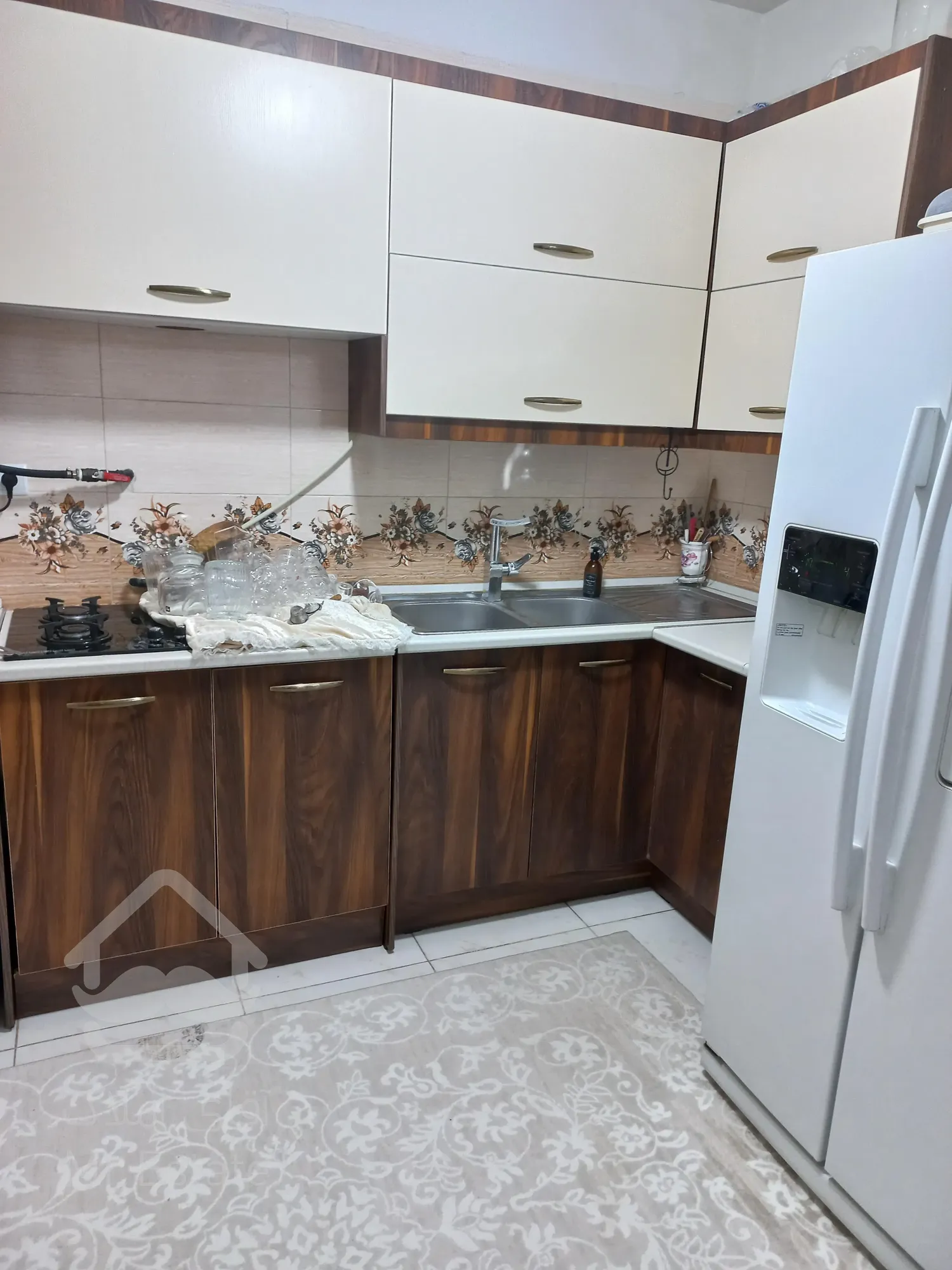 واحد ۶۰ متری نقلی