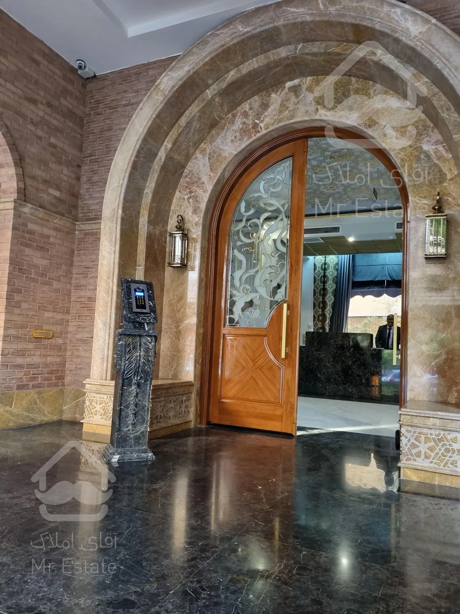 ۲۰۰ متر/برج برند/مشاعات هتلینگ/فرمانیه شرقی لاکچری دیباجی شمالی