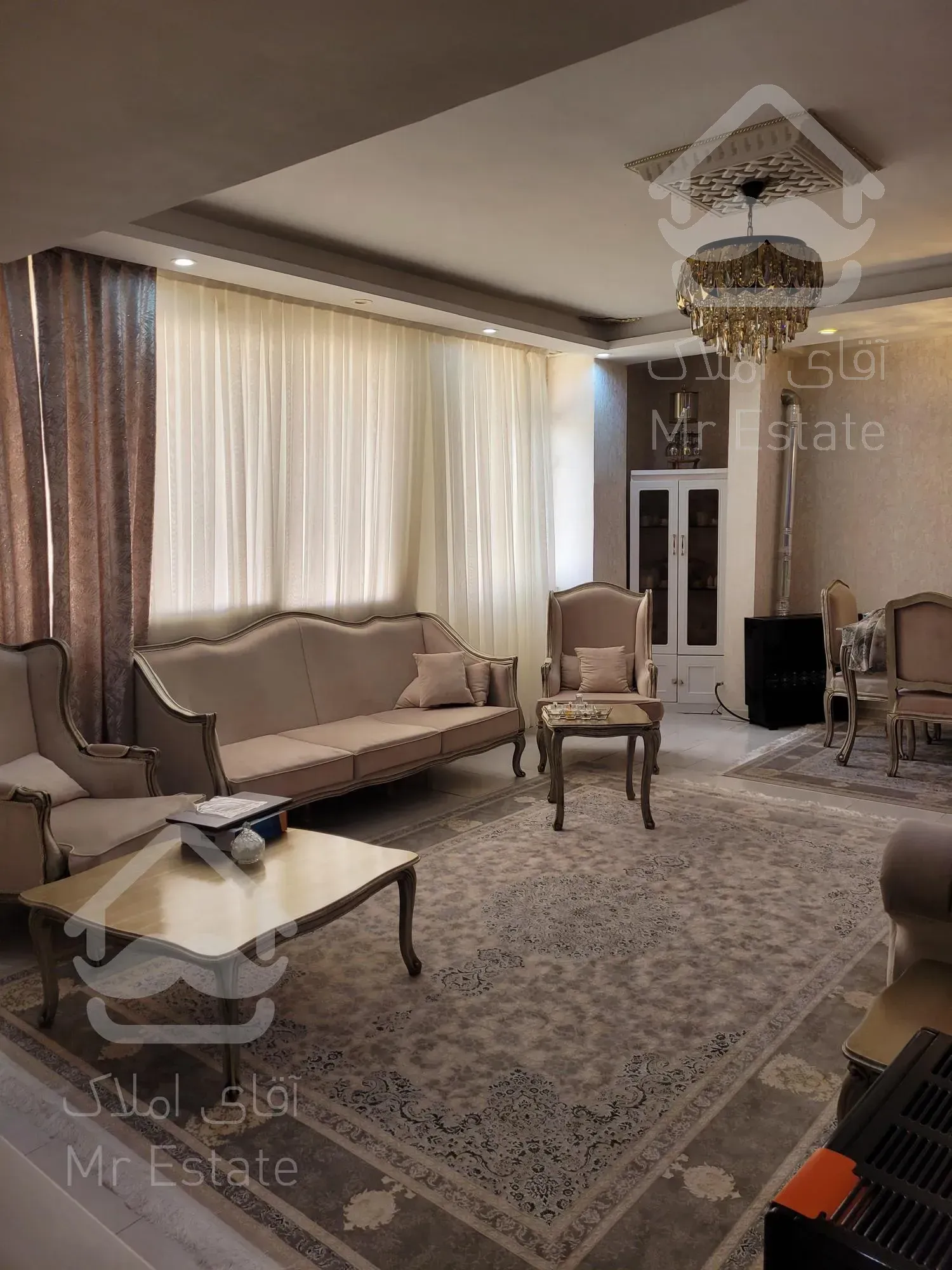 81 متر سند دار