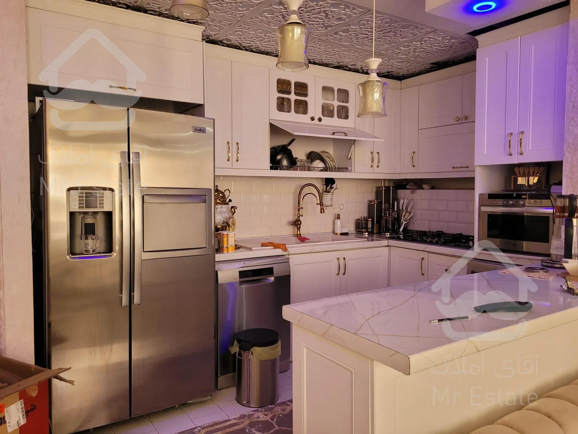 81 متر سند دار