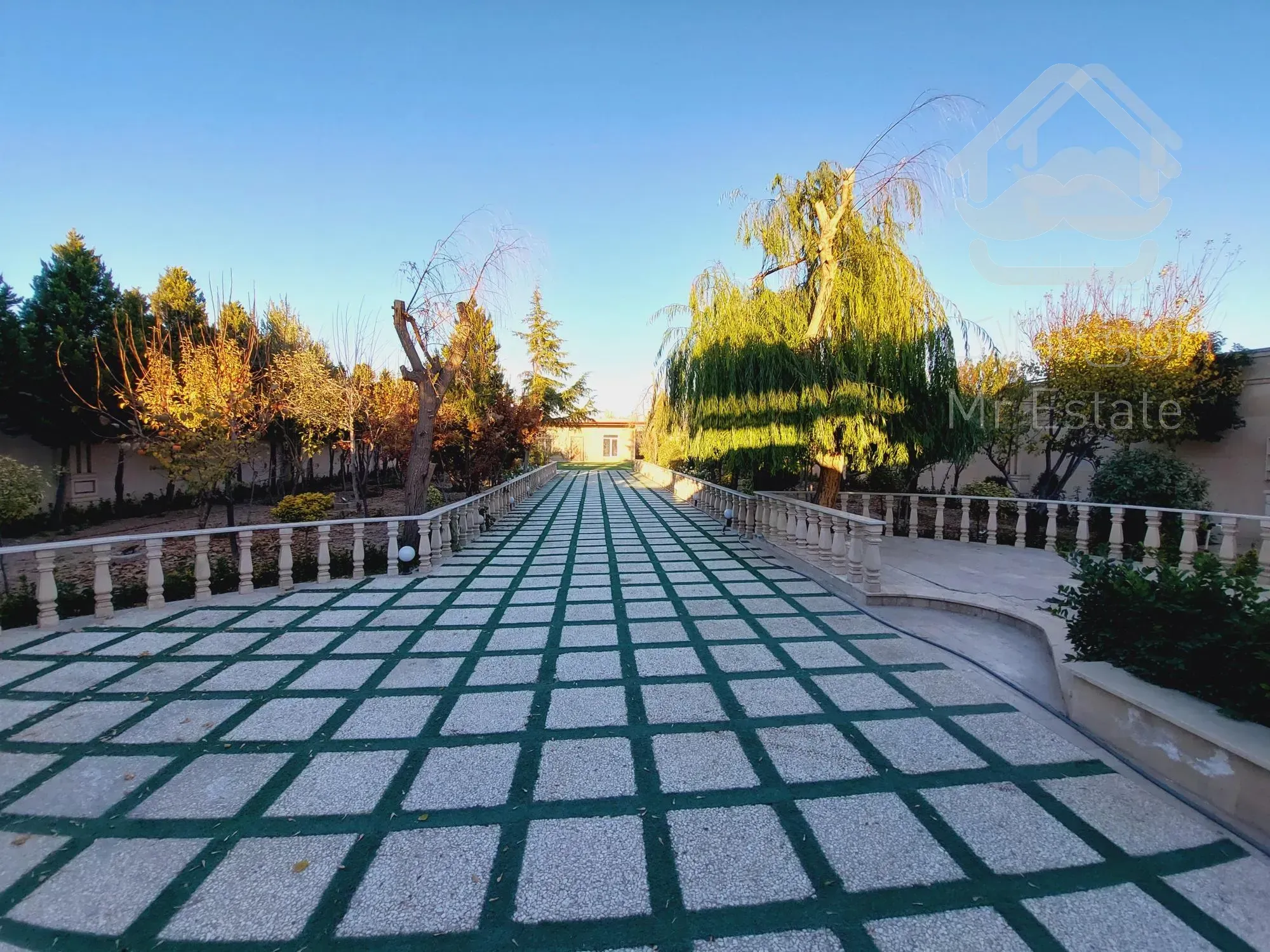 باغ ویلای ۱۵۰۰ متری،قیمت استثنایی