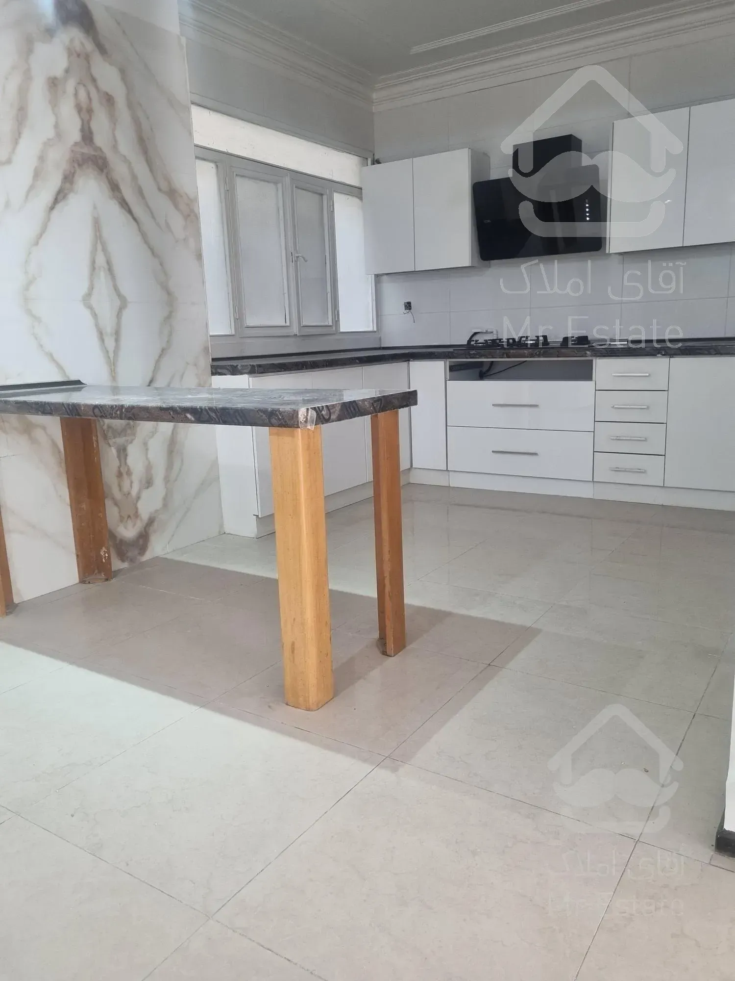 ۱۵۱ متر/ ۳ خواب/ فرمانیه شرقی دیباجی شمالی نوریان