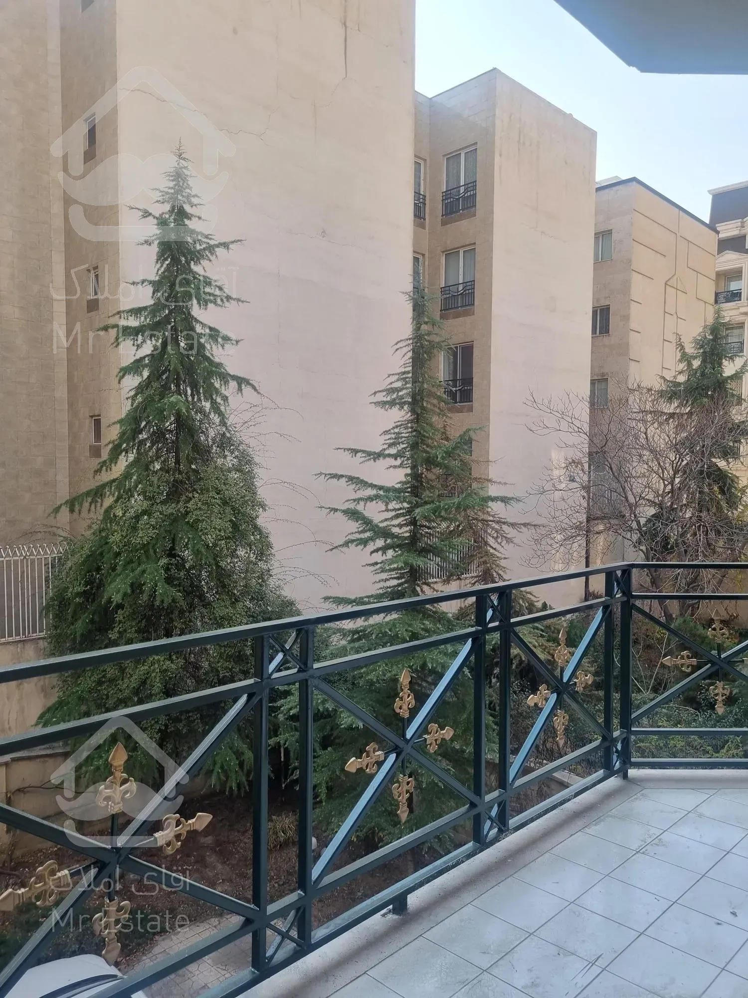 ۱۵۱ متر/ ۳ خواب/ فرمانیه شرقی دیباجی شمالی نوریان