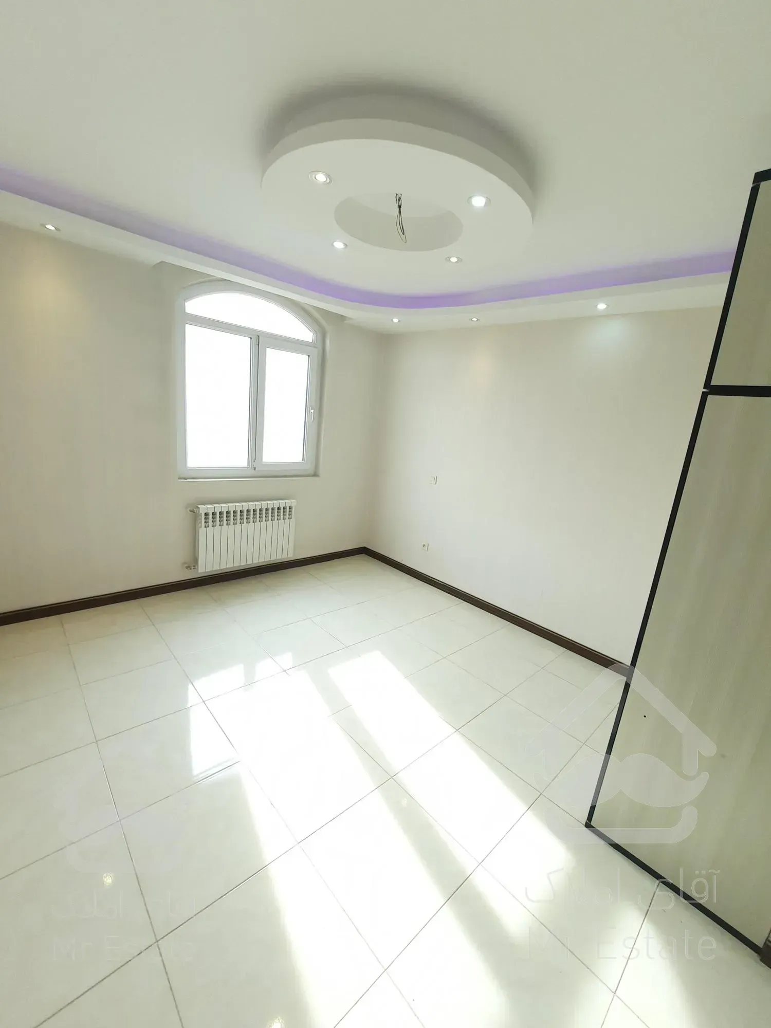 ۱۰۵متر آپارتمان ط۲ خوش نقشه غرق نور