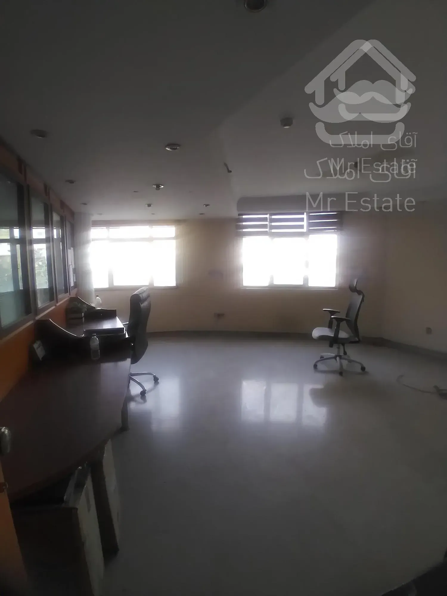 ۱۴۰۰ متر زیربنا ( سند اداری )