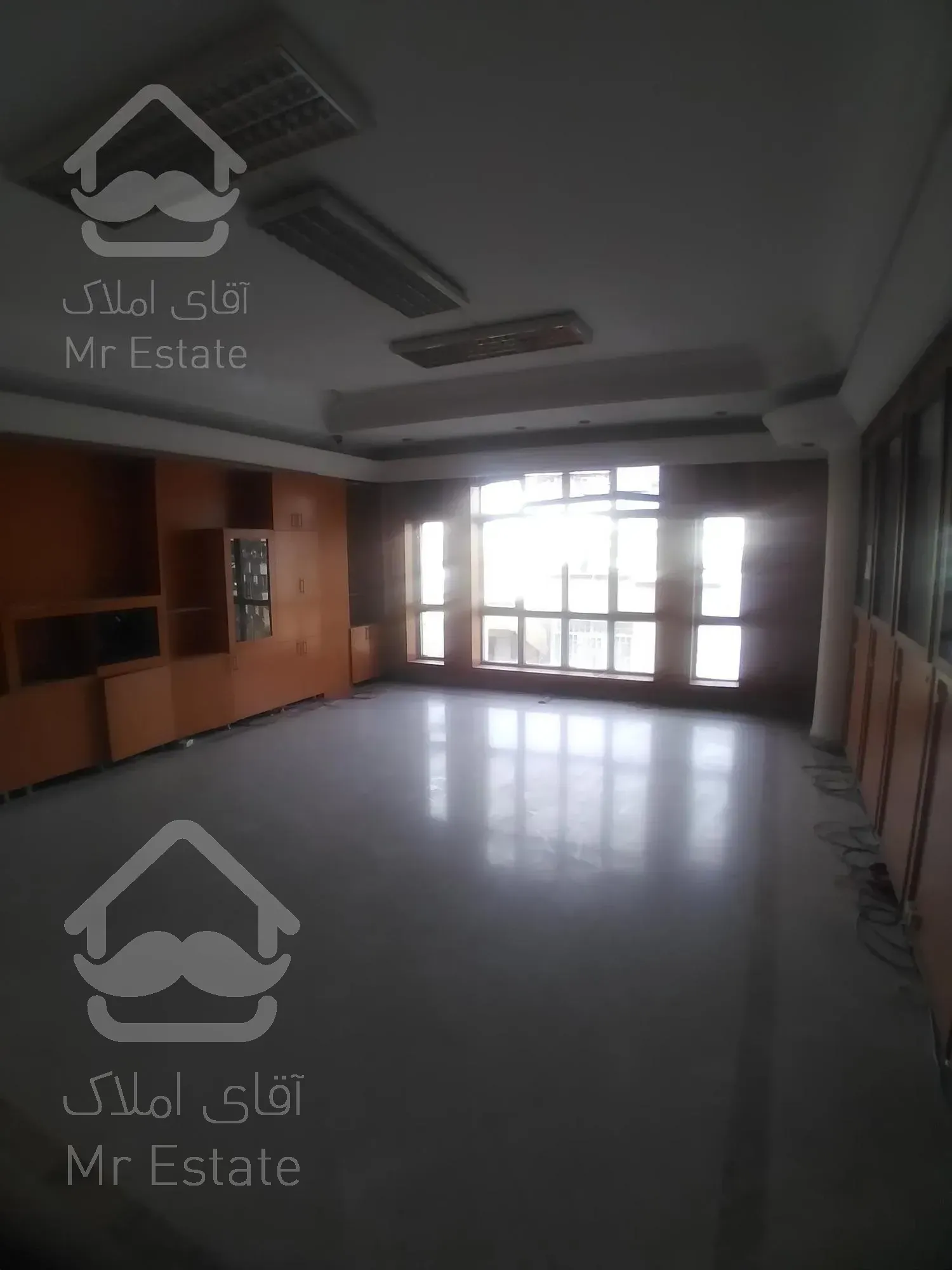 ۱۴۰۰ متر زیربنا ( سند اداری )