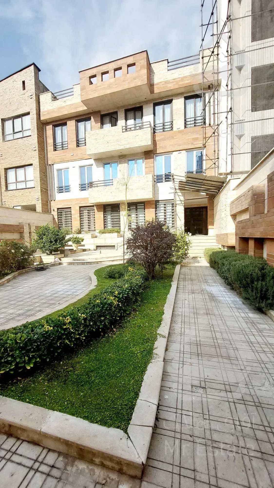 آپارتمان ۱۰۷متر دو خواب،شهرک راه‌اهن،فول امکانات