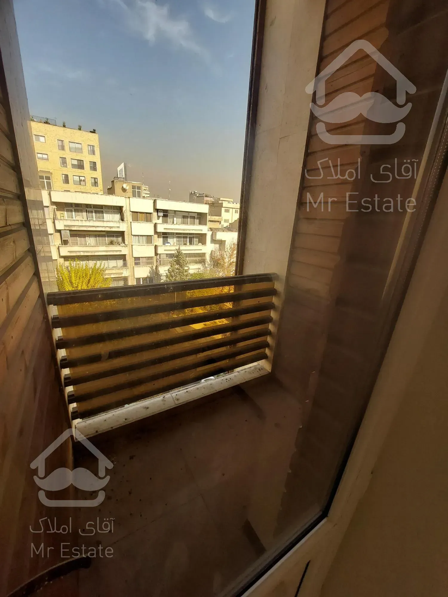 ۸۵ متر سند اداری بر اصلی ونک