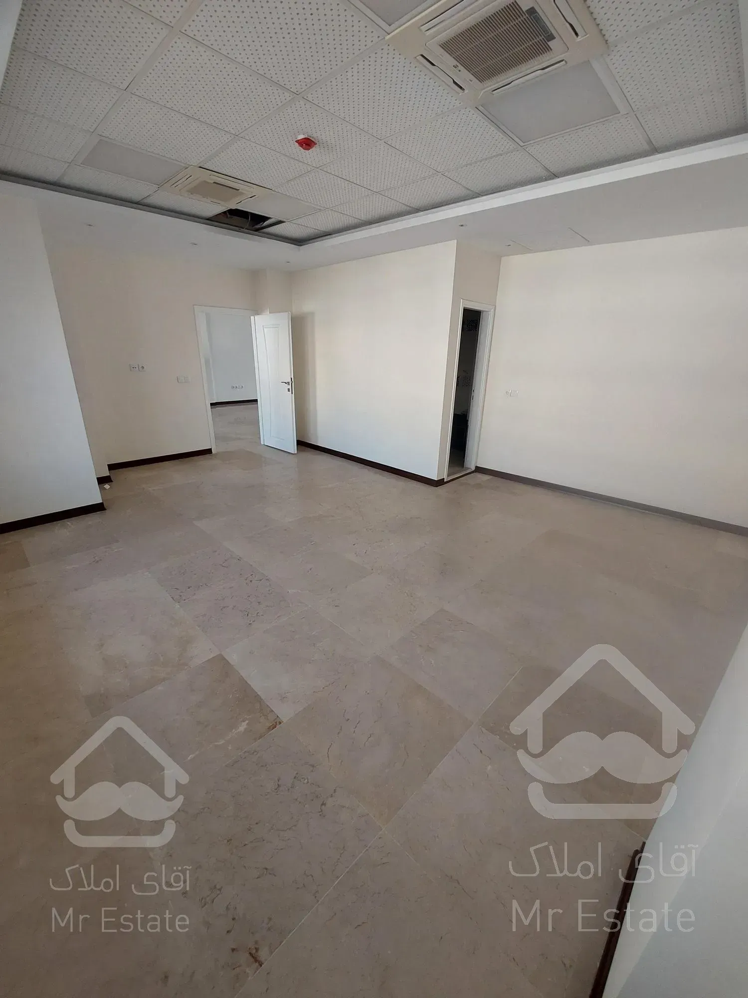 ۹۰۰ متر سند اداری ۹ پارکینگ نوساز فلت ونک