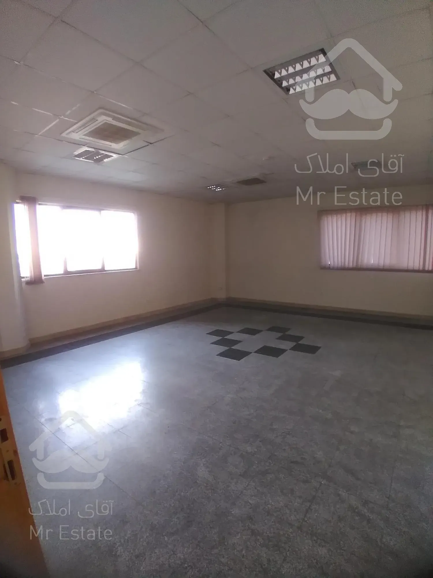 ۲۲۰۰ متر ( سند اداری ) میدان ونک