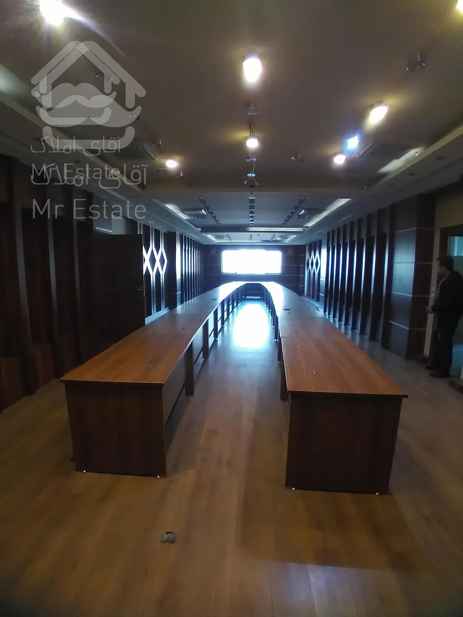 ۲۲۰۰ متر ( سند اداری ) میدان ونک