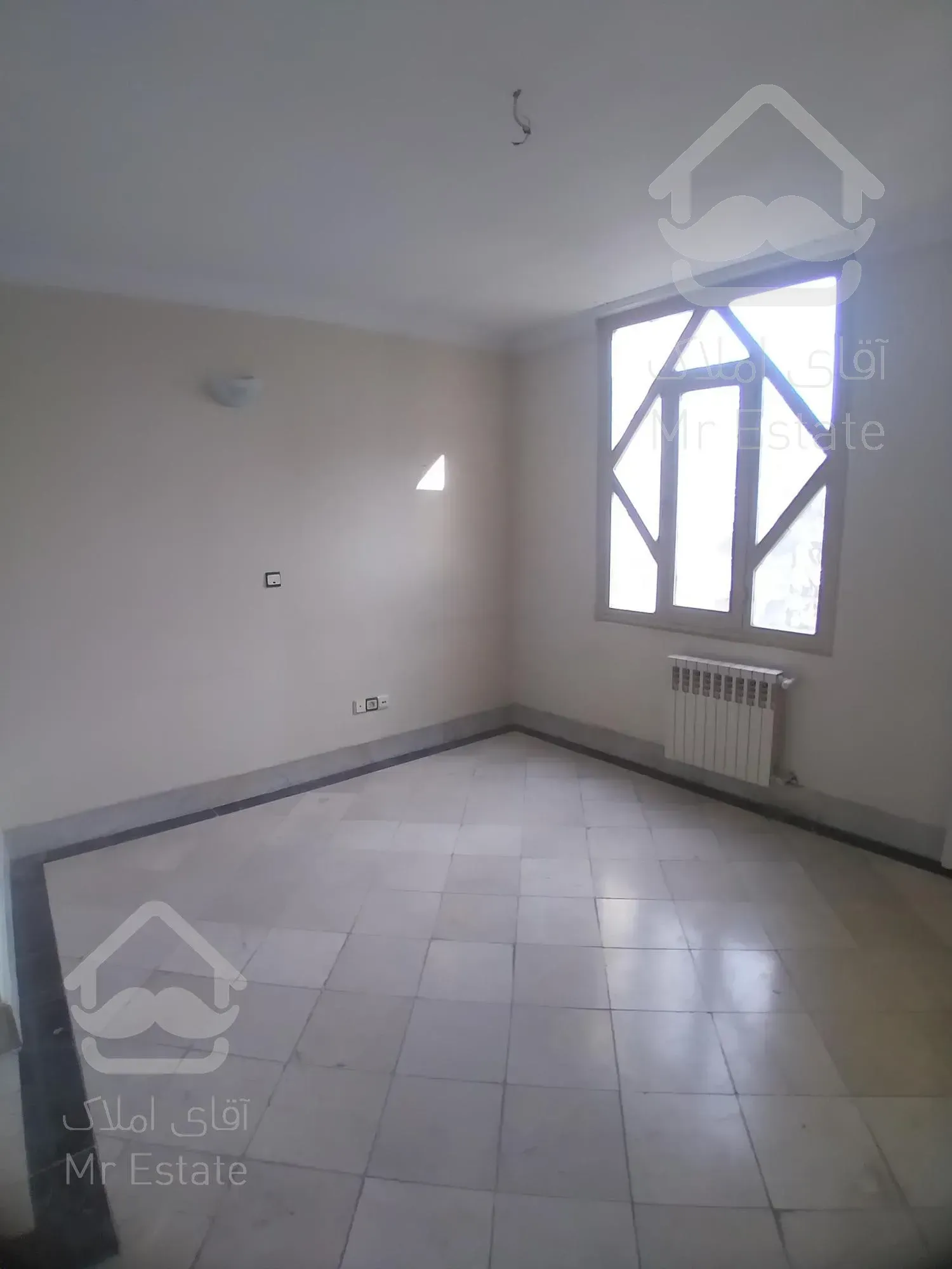 ۱۰۵ متر موقعیت اداری