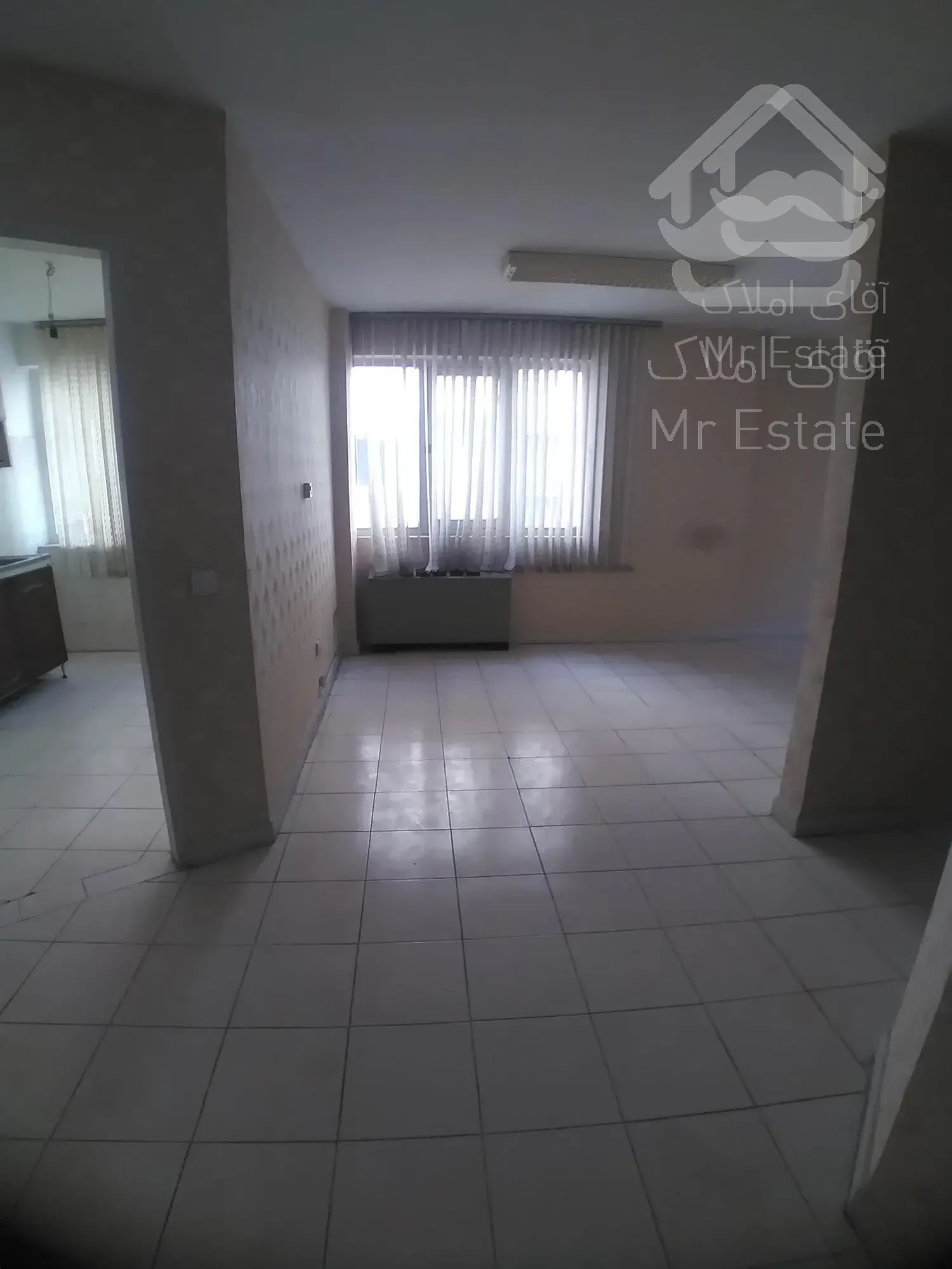 ۶۰ متری (سند اداری) میدان ونک