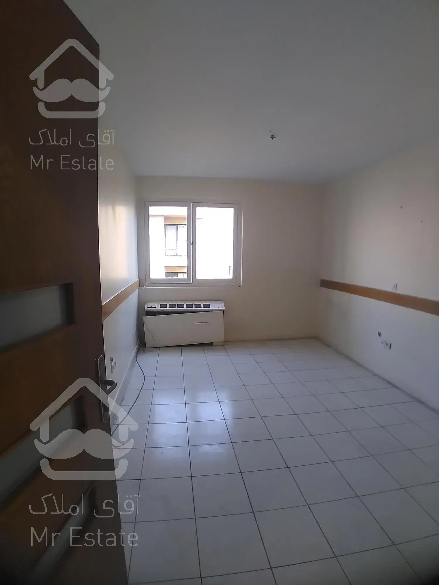 ۶۰ متری (سند اداری) میدان ونک