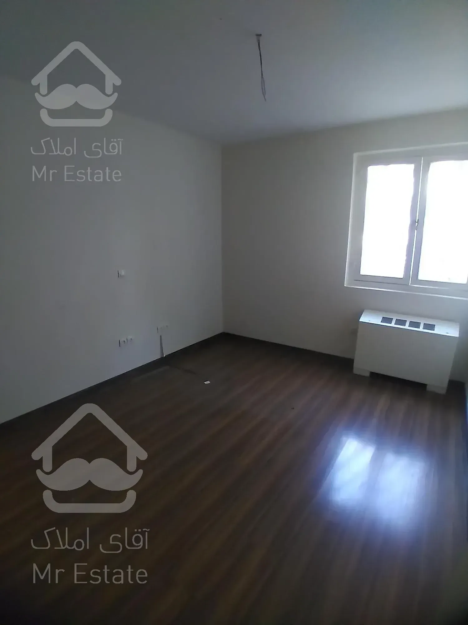 ۶۰ متری (سند اداری) میدان ونک