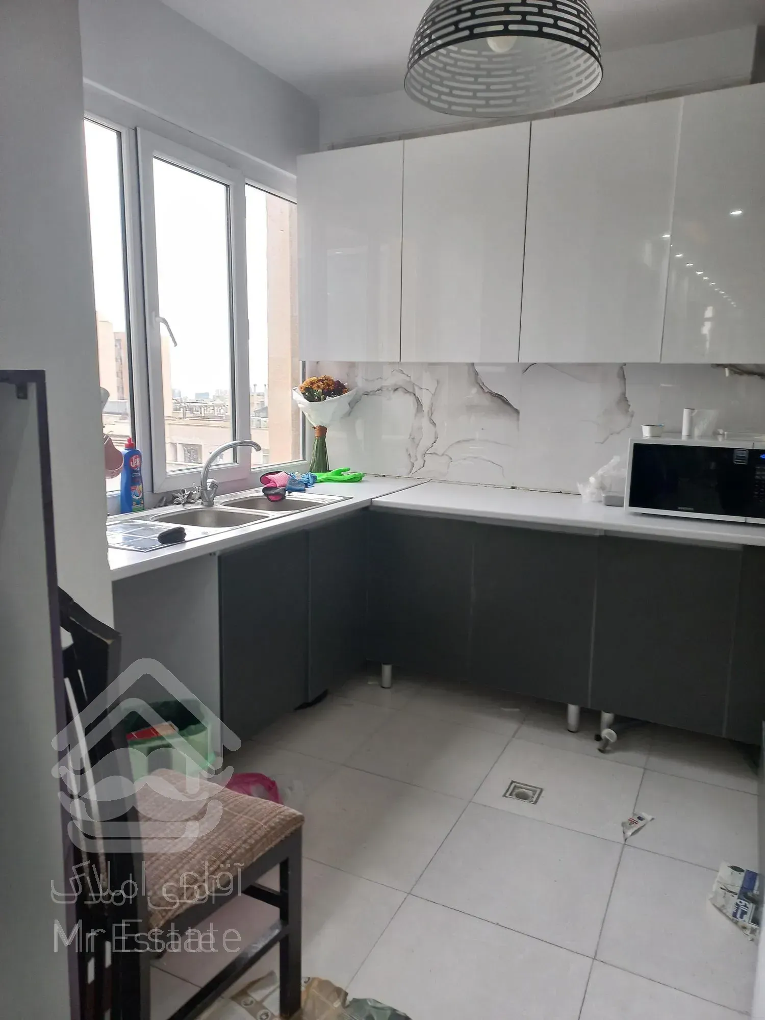 اجاره ۱۵۰ متری / لوکیشن عالی / نورگیرفوق العاده