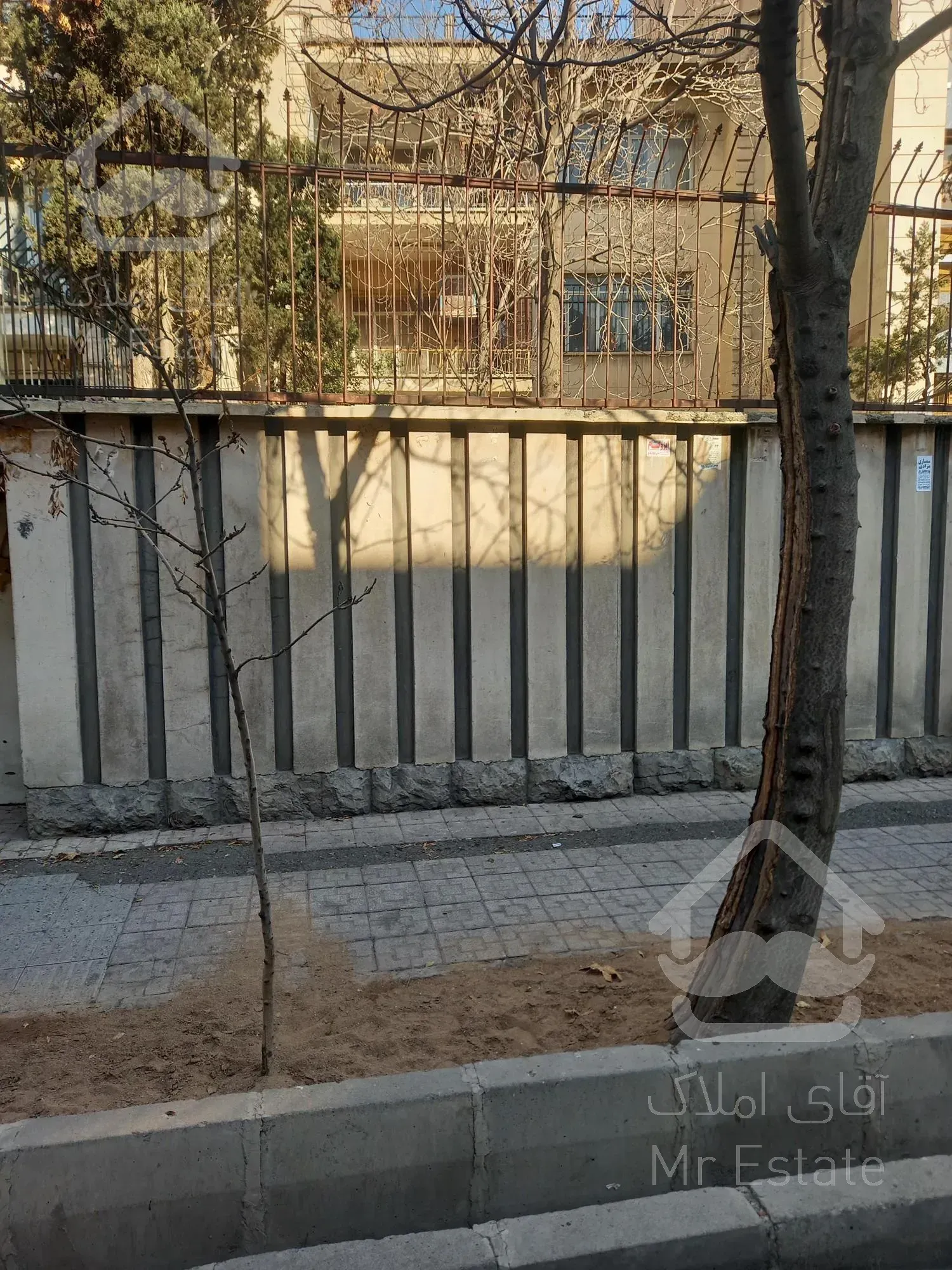 کلنگی شمال میرداماد ۵۰۰ متر