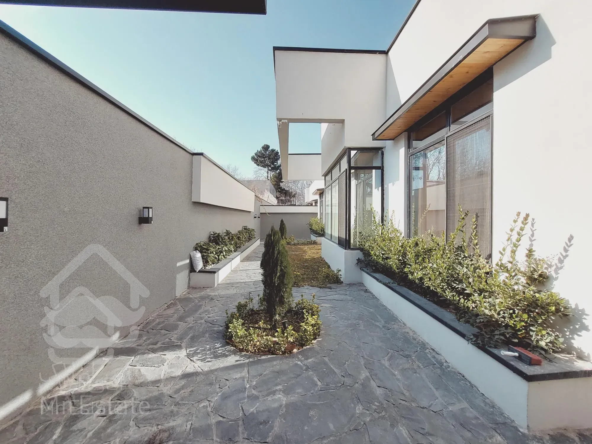 خرید باغ ویلا در شهریار،شیک و مدرن