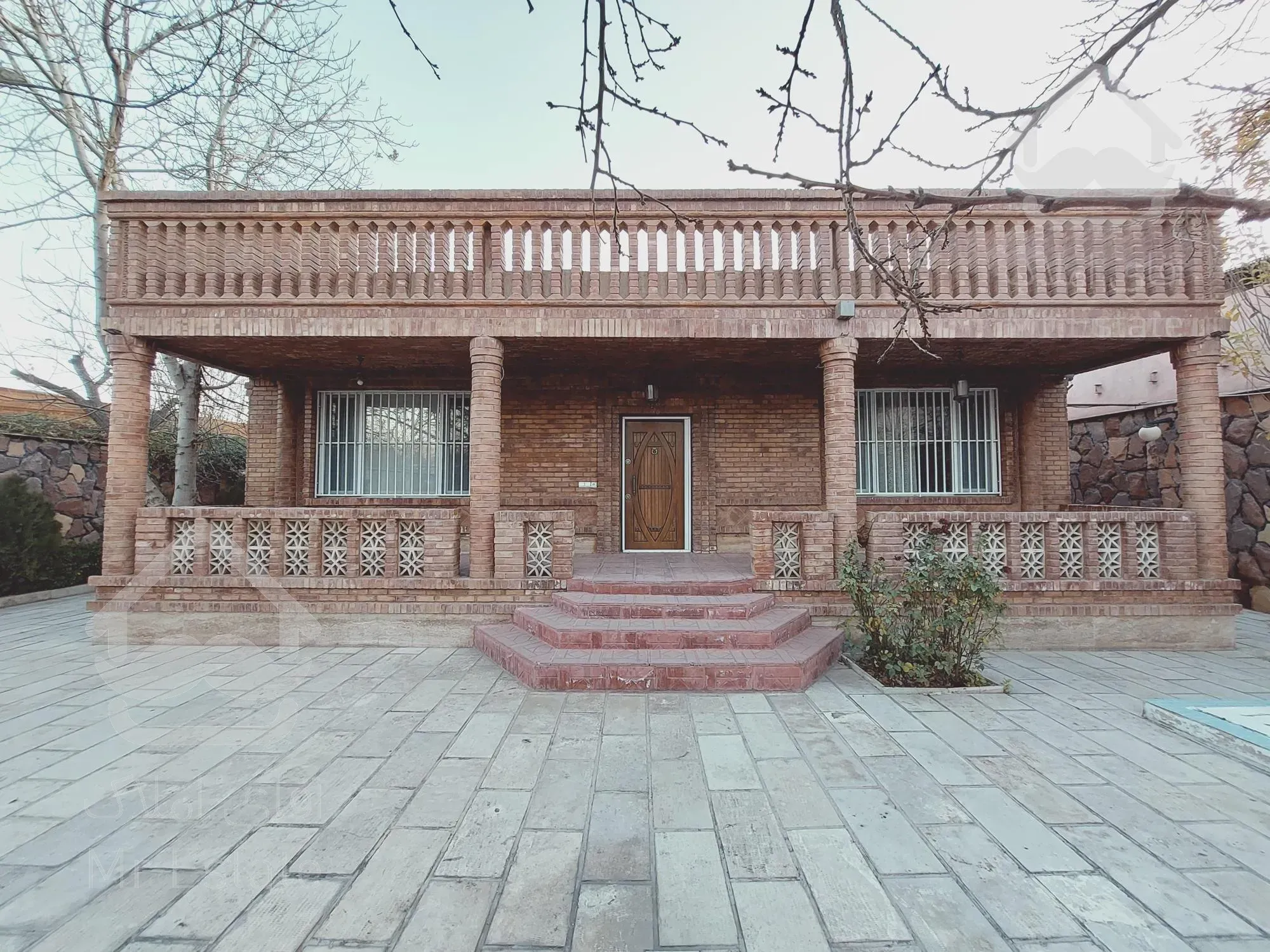 خرید باغ ویلا در شهریار ،زمرد ویلا