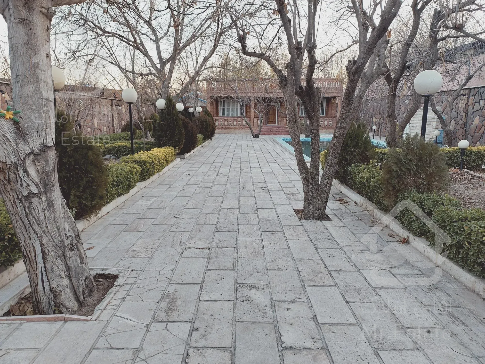 خرید باغ ویلا در شهریار ،زمرد ویلا