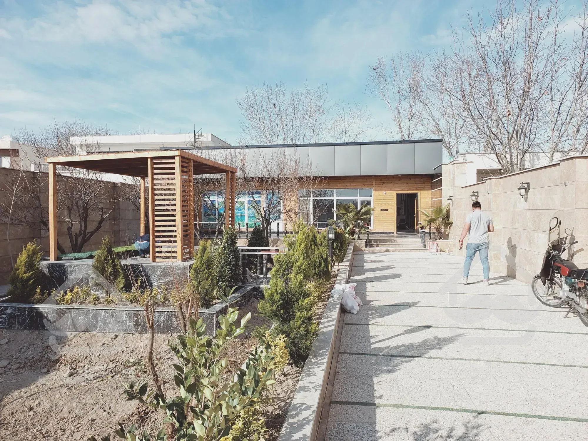 خرید باغ ویلا در ملارد