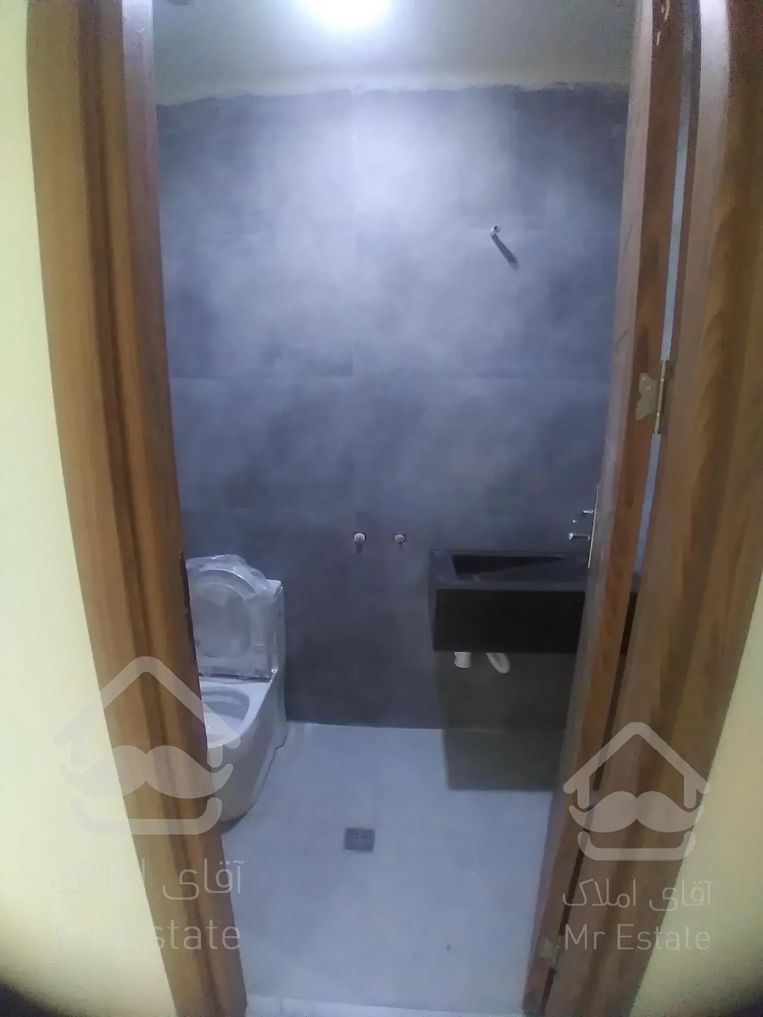 ۹۰ متر ( موقعیت اداری )