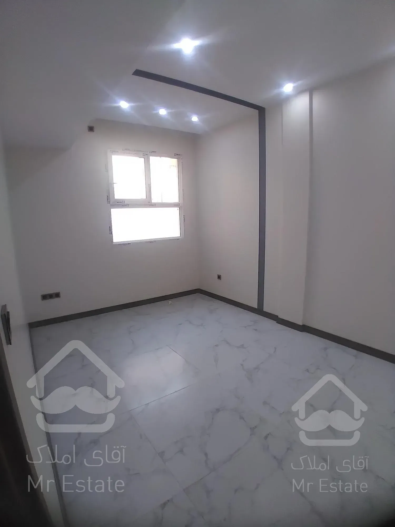 ۹۰ متر ( موقعیت اداری )