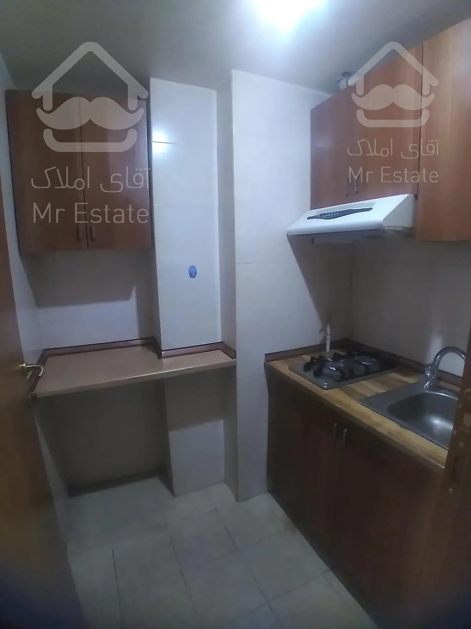 ۸۵ متر ( موقعیت اداری )