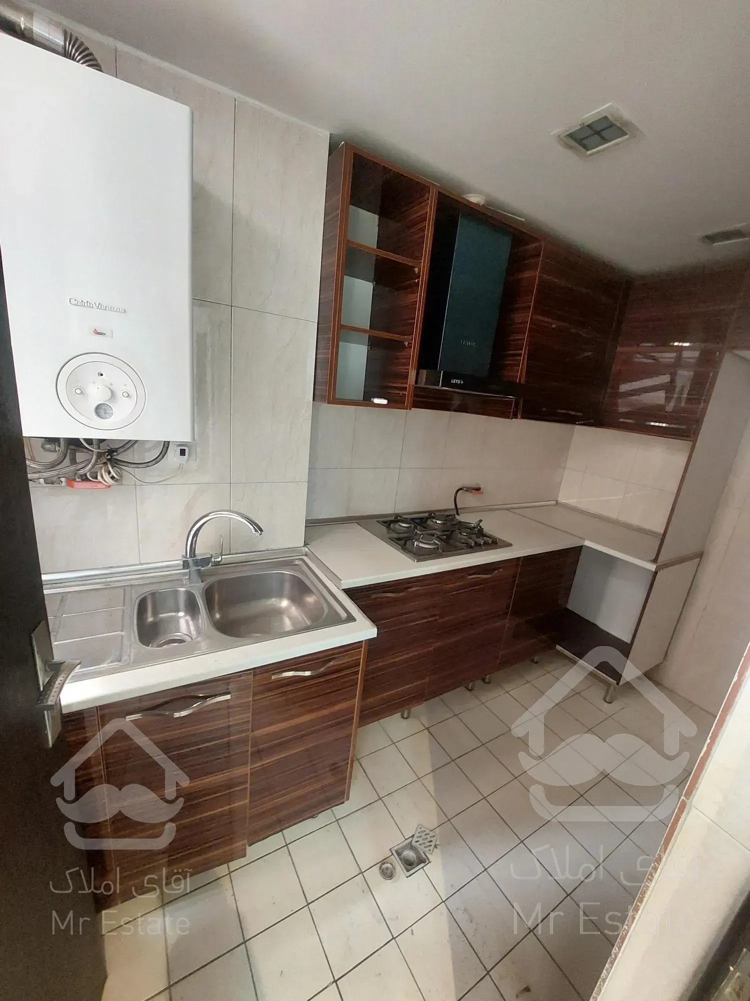 ۱۰۰ متر سند اداری همکف ملاصدرا ونک